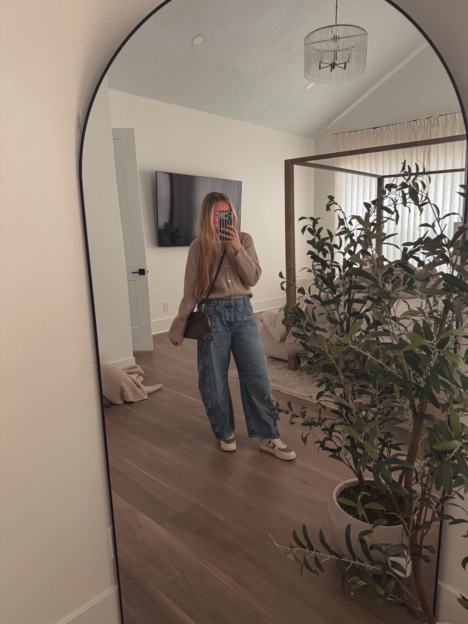 comfy winter outfit for sunday errands ❄️ 🤎 this sweater is on SALE ✨

#LTKootd #LTKmomlife #LTKgrwm