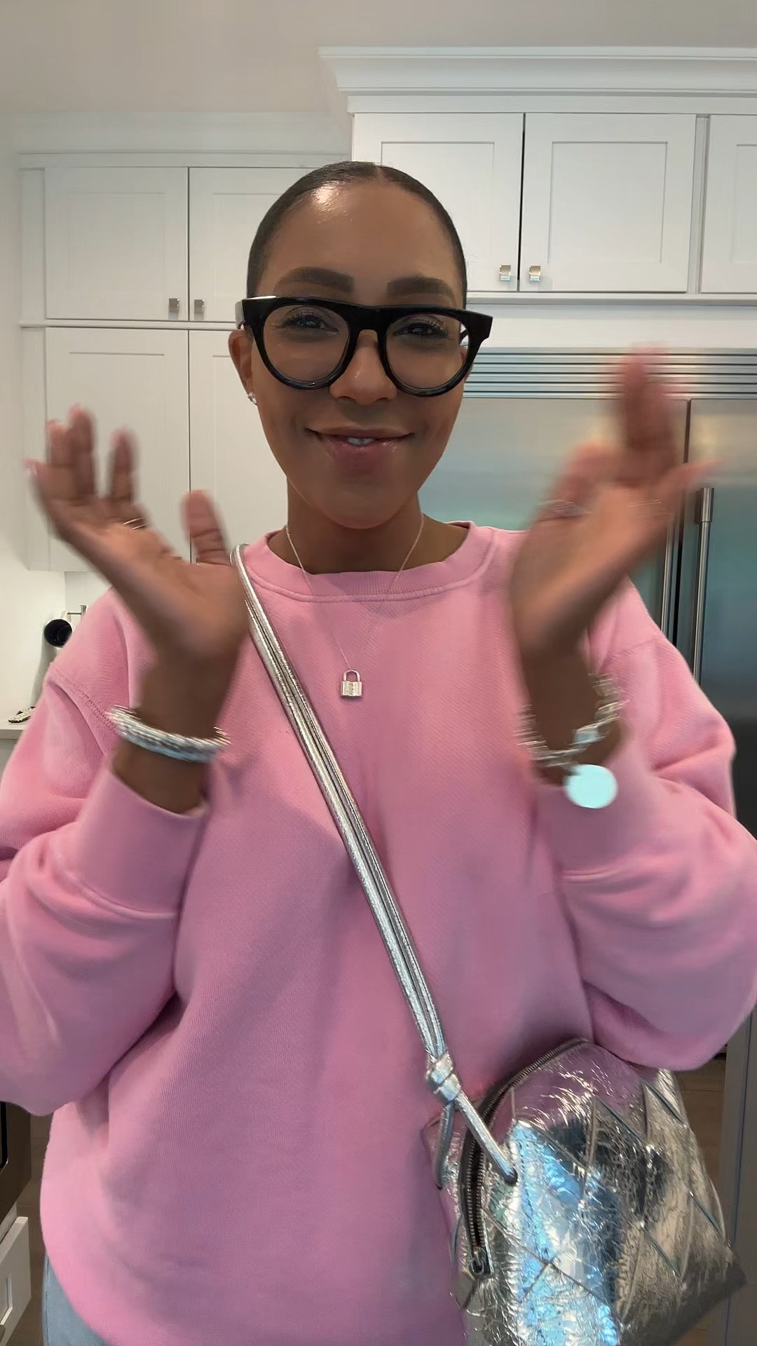 A casual OOTD - Mom Edition 

#LTKVideo #LTKstyletip