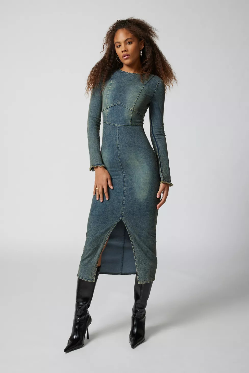 Daisy Street Denim Long Sleeve Midi Dress | Urban Outfitters (US and RoW)