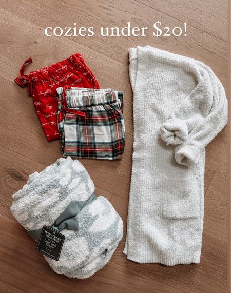 The coziest gifts for her (or you!), and all under $20!! This cardigan & throw are legit Barefoot Dreams dupes!! 🥳🎁

#sugarplumstyle #walmartpartner #walmartfashion @walmartfashion 