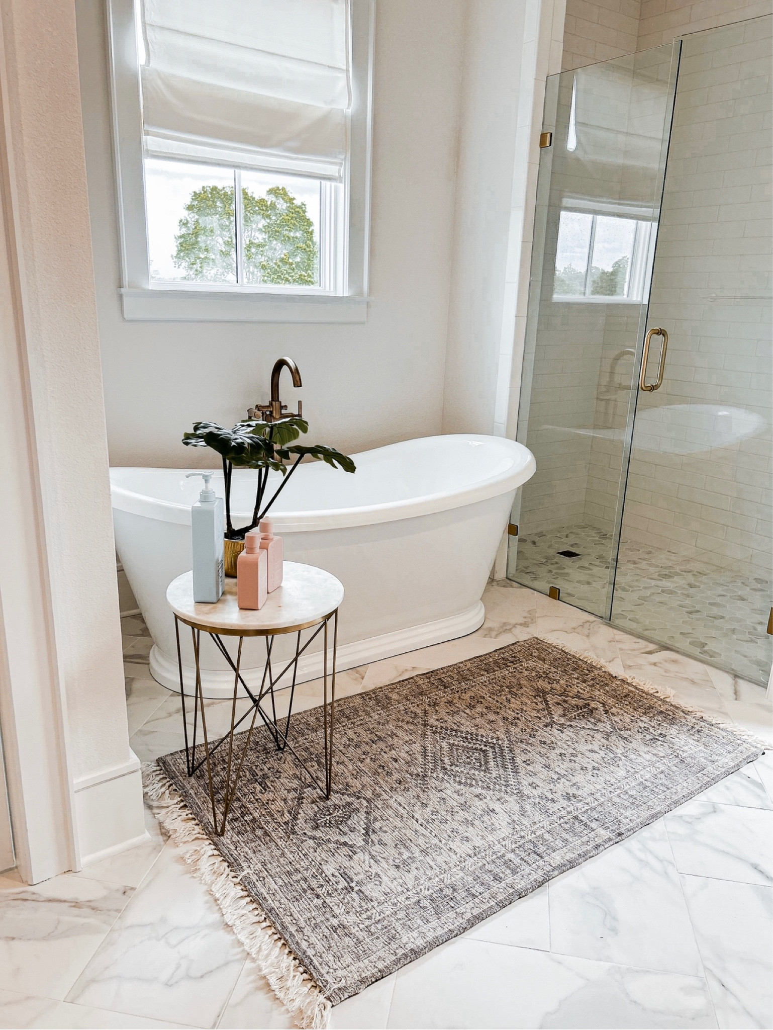 Amazon home, rug, side table, prime day deals, home decor 

#LTKxPrimeDay #LTKunder100 #LTKhome