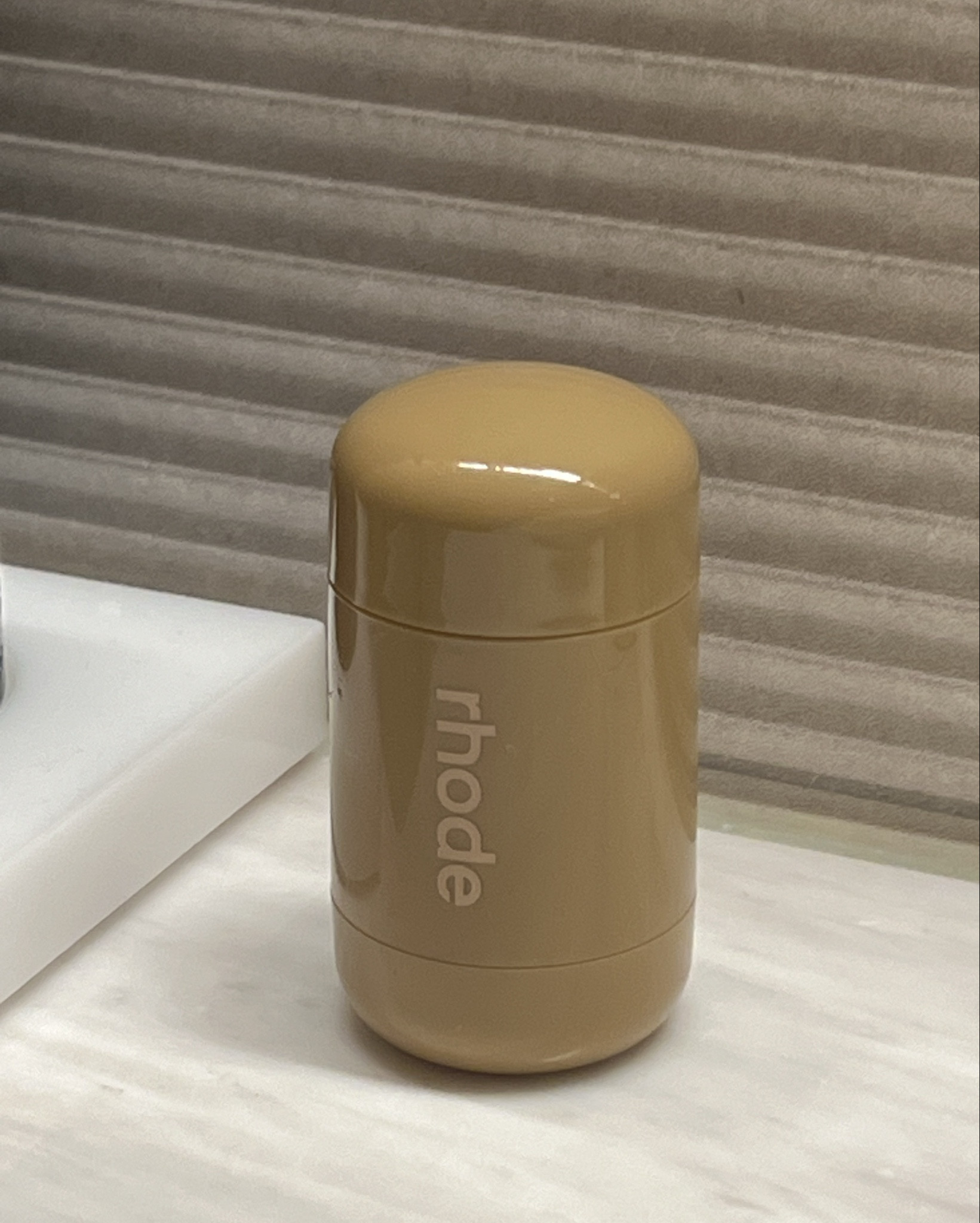 rhode blush. rhode pocket blush. rhode blush spicy marg. rhode blush juice box. beauty product. dewy makeup. coral blush. pink blush. dewy blush. viral blush

#LTKeurope #LTKnederlands #LTKbeauty