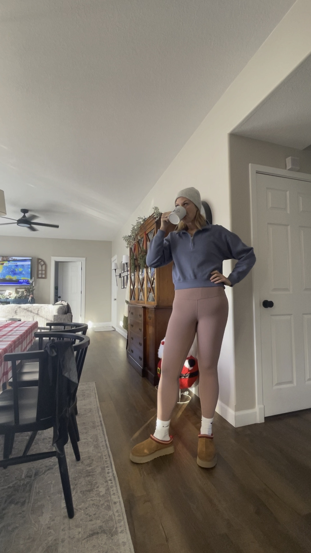 Unofficial millennial mom uniform. 

#LTKfitness #LTKmidsize #LTKSeasonal