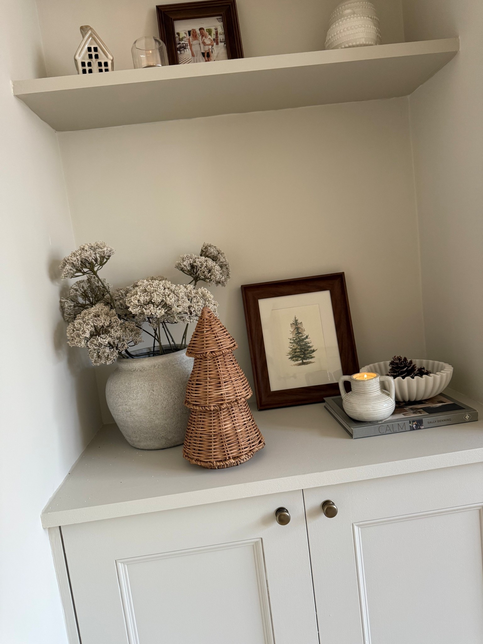 Christmas is coming 🎄🤎

Christmas decor, neutral Christmas, home decor

#LTKuk #LTKwinter #LTKhome