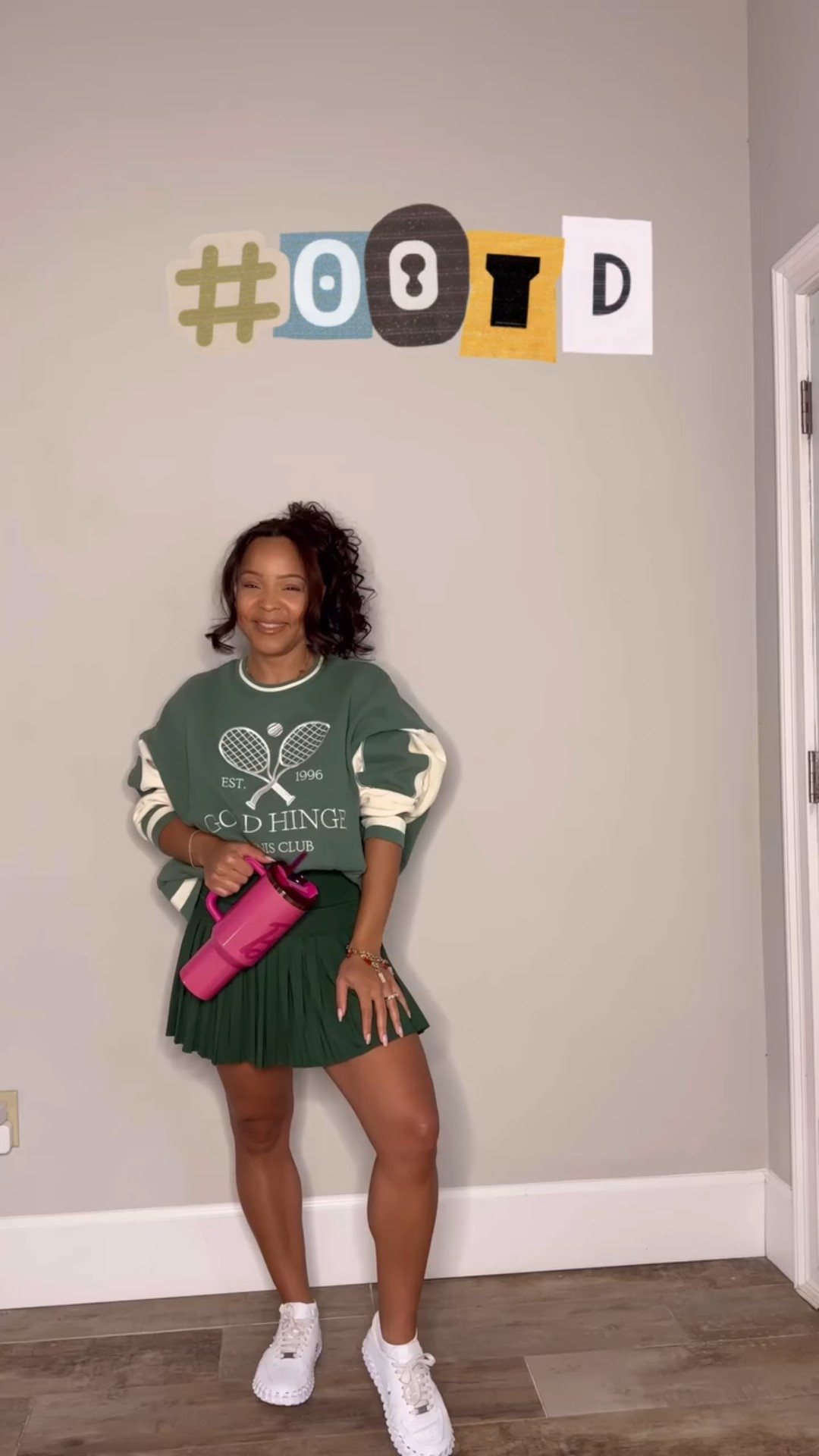 30% off sitewide for #cybermonday! I’m wearing a M 15” skirt with a S #oversizedsweatshirt. I love #goldhinge! All the skirts have built in shorts. And the shorts have pockets! Seems like a given, but it’s not lol. I have a Nike #tennisskirt that I had to buy shorts to go underneath 😩

#outfitoftheday #tennisskirts #ootd #casualfits #outfitideas #sale #tenniscore

#LTKCyberWeek #LTKSaleAlert #LTKootd