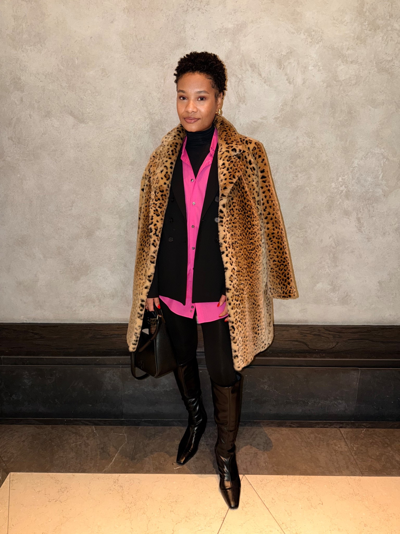 Added my fur coat for a little razzle dazzle ✨

#LTKootd #LTKgrwm #LTKValentine