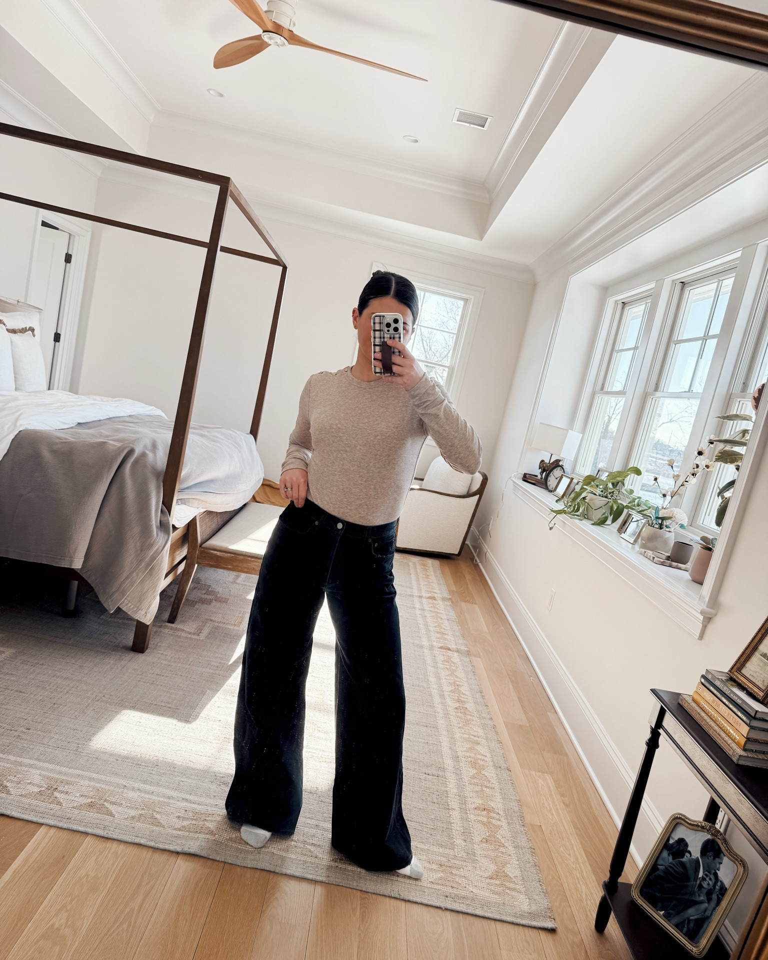 The never-fail combo of wide leg jeans + slim crew top 🤎 Found this pair of denim runs looser than other AGolde styles - wearing my current true size ✌🏼

#LTKStyleTip