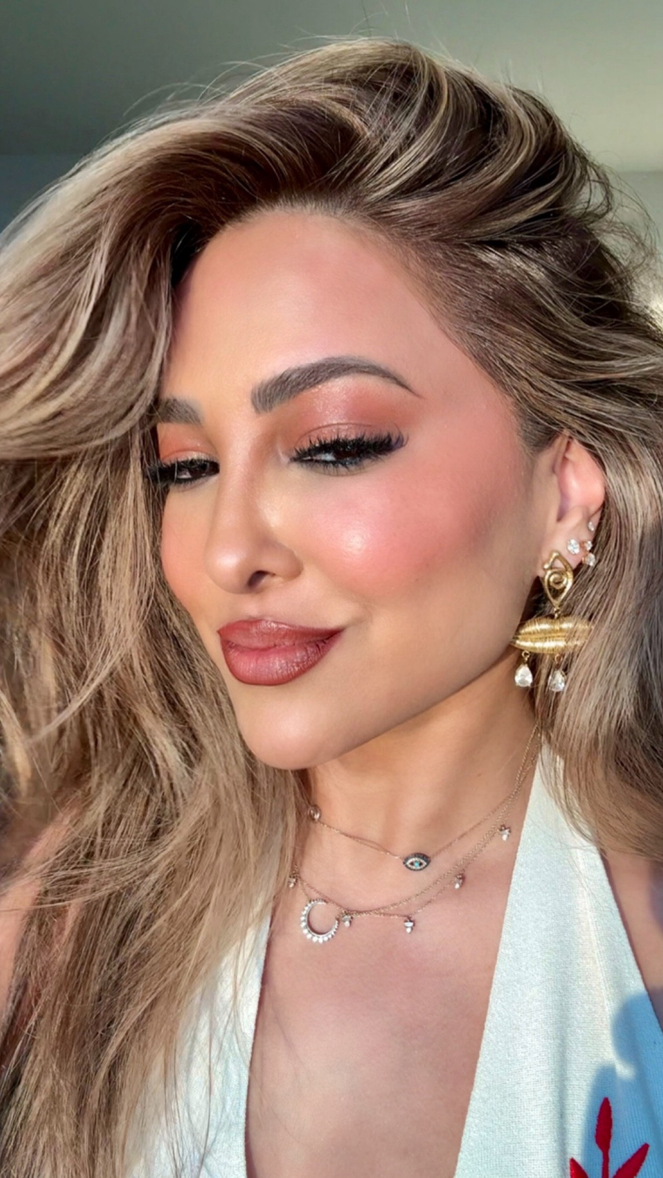 How To Get The Perfect Glow With @ItCosmetics✨ #ITCosmeticsSunBlush #ITCosmetics
 
Quick Tip: Apply your blonzer to your cheeks, lips, & eyes for the perfect #Sunkissed makeup look
 
Using colors Sun Warmth 30 & Sunlit 10 ✨
 
Not only does the #SunBlush give you an instant glowy & lifted look, but it also is 92% solid serum infused with amazing skincare benefits like Hyaluronic Acid, Vitamin E, Niacinamide ✨#Blonzing #SunBurntBlush #CreamBlush #BlushPlacement
 


#LTKStyleTip #LTKFindsUnder100 #LTKBeauty