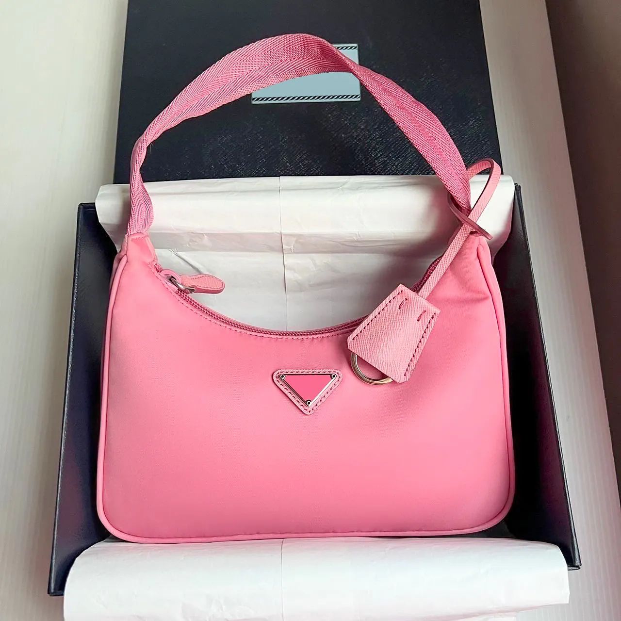 womens luxurys nylon Re-edition 2000 underarm cleo bag designer handbag men fashion leather cross... | DHGate