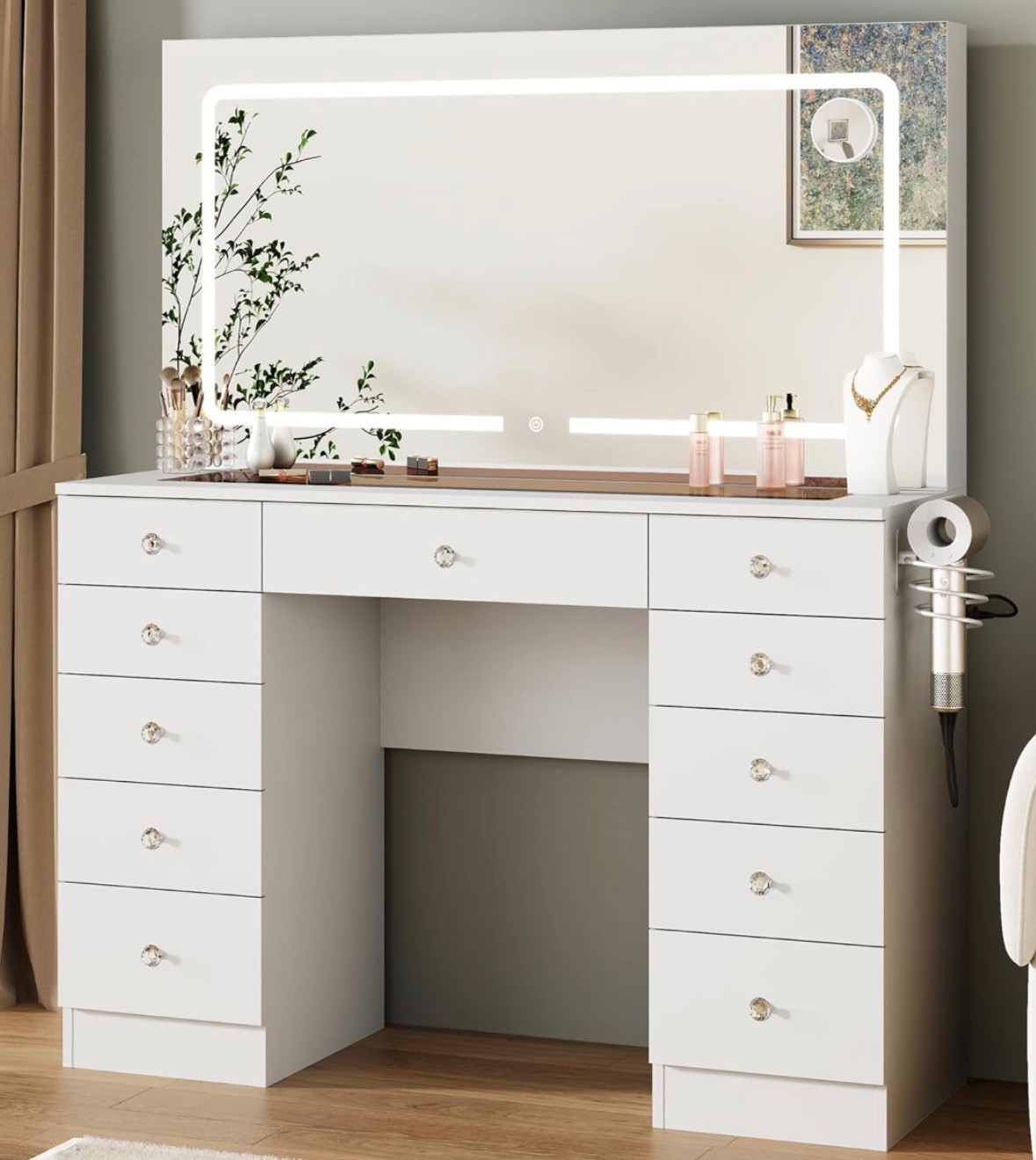 Girls vanity with led lights 🤍

#LTKGiftGuide #LTKmorningroutine #LTKgrwm