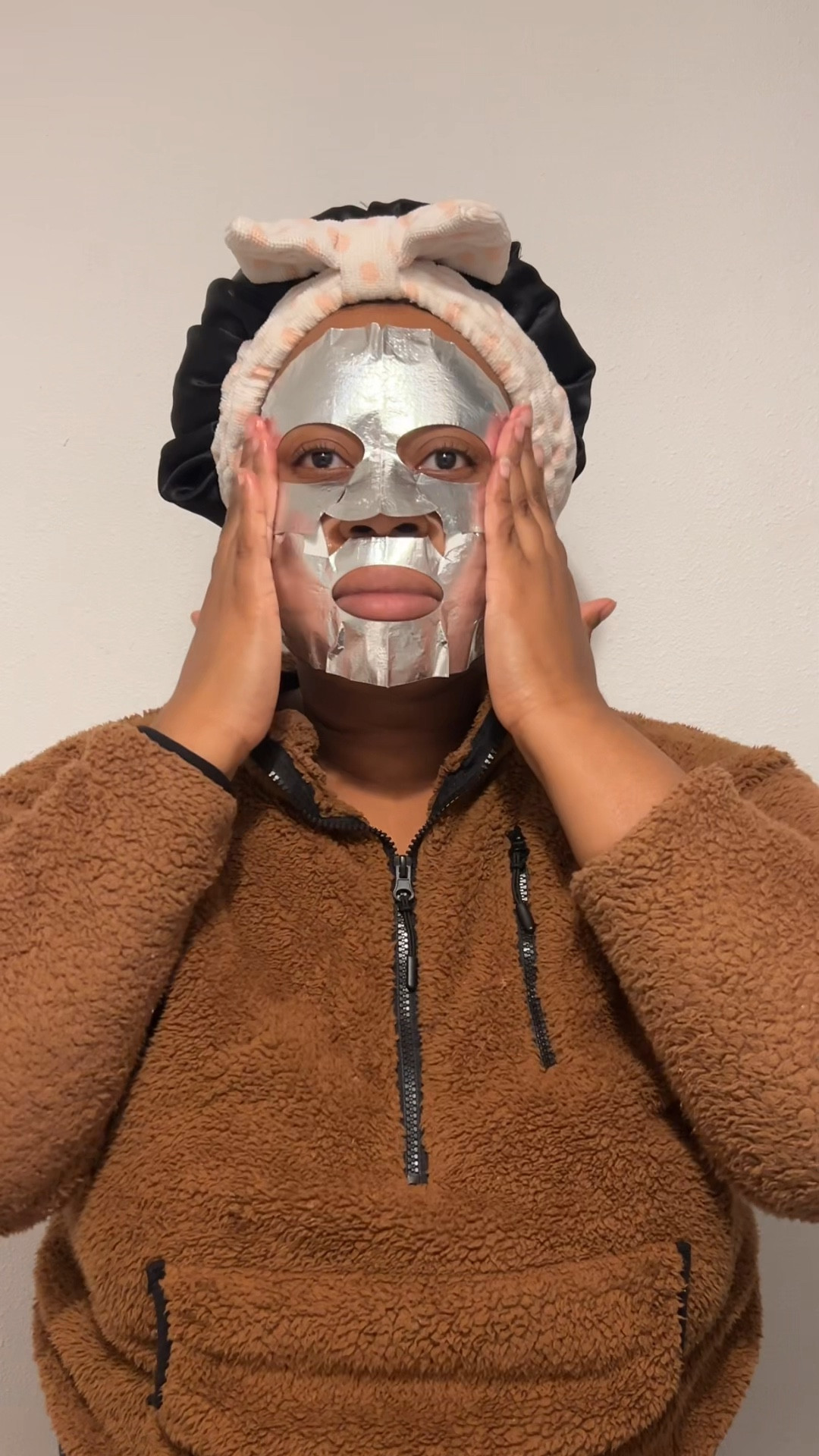 The best pick-me-up!

Have you seen any mask like this? I haven’t! This is the @esteelauder Advanced Night Repair
Concentrated Recovery PowerFoil Mask. It’s a weekly mask that helps reset your skin. I think I was also excited for this because it contains a double dose of the advanced night repair, which is a top 3 serum for me. The sheet mask is foil-backed to create a protective barrier for fast penetration of products deep within the skin’s surface. 

Do you see how my skin is glowing?! I absolutely love it!!

Use this:

✨night before your wedding 
✨ night before any big event
✨ skin prep for a minimal makeup or no makeup day
✨skin prep prior to a full glam

#foilmask #esteelauder #wakeupready #giftedbyestee #communityxseen @communityxseen #skincarecommunity 

#LTKVideo #LTKbeauty #LTKparties