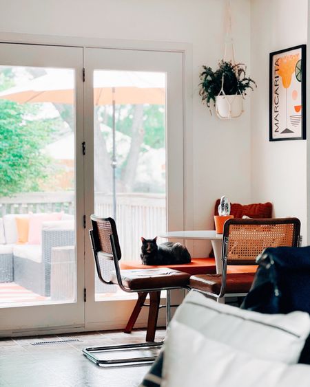 Cozy dining nook. 

#LTKstyletip #LTKhome