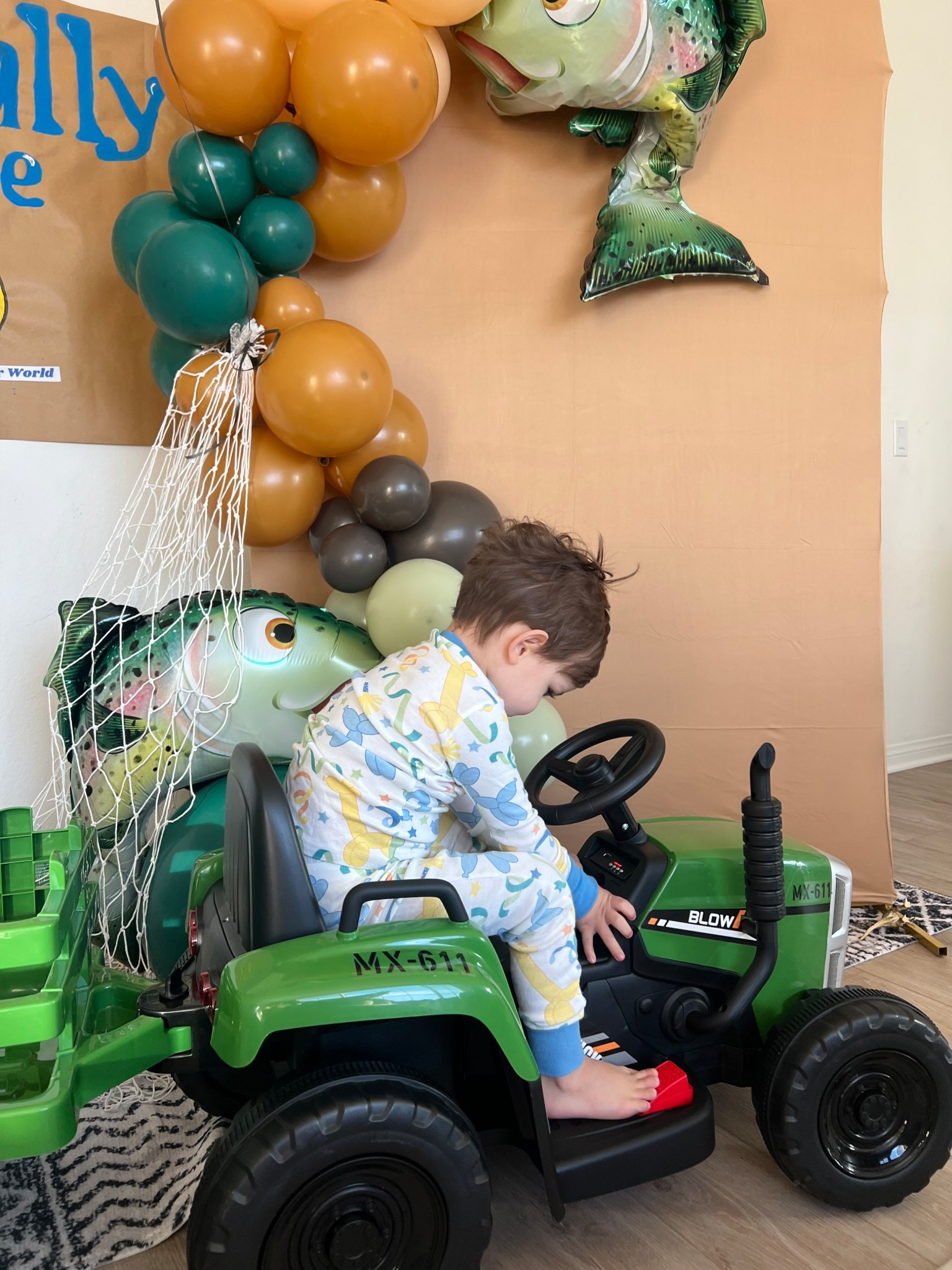 Tractor 🚜 Ridin #tractorrideon #toddler #ltktoys

#LTKValentine #LTKBaby #LTKmomlife