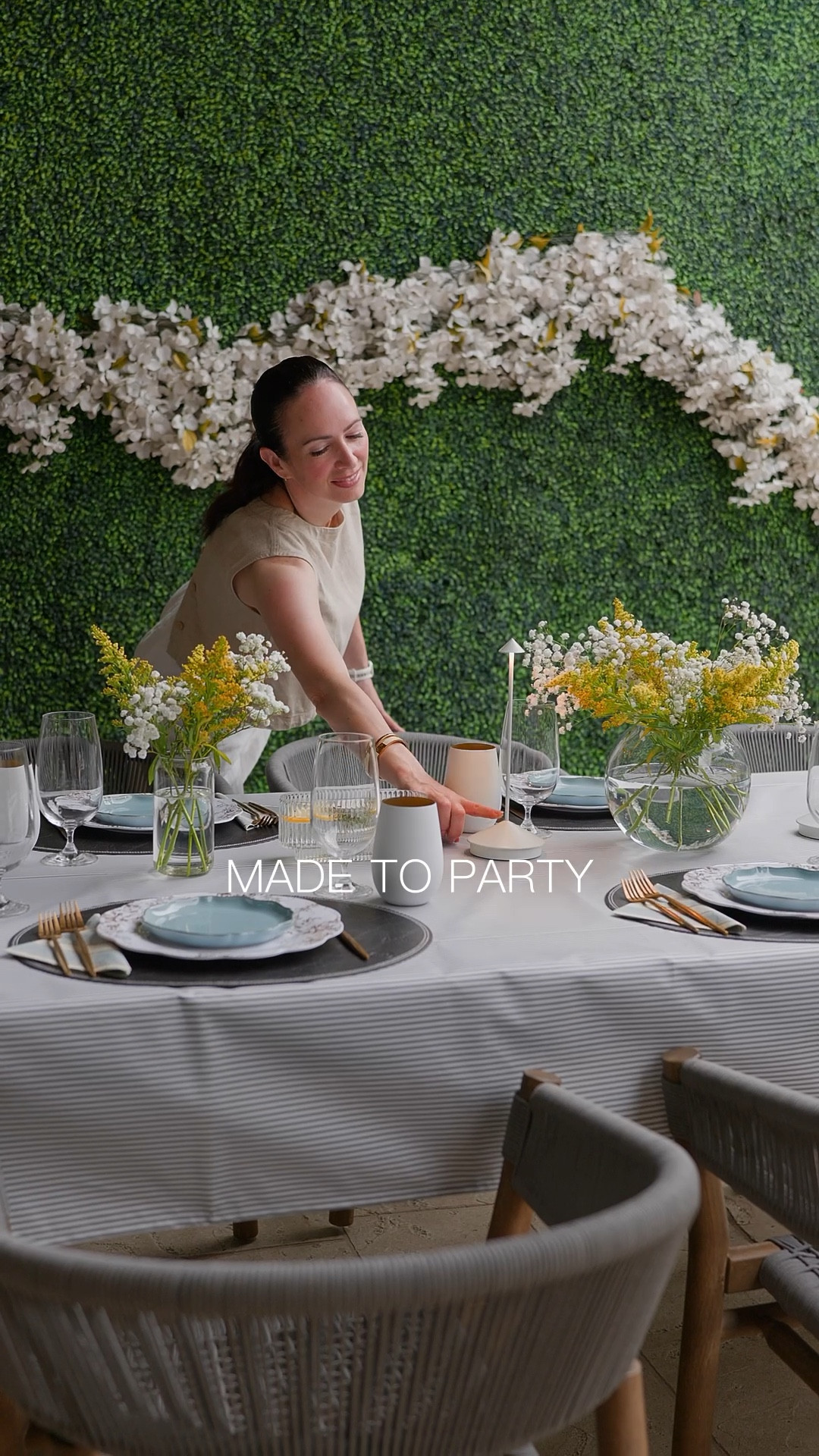 Summer entertaining made easy with @table06 ✨ Beautiful meets practical with stylish, wipeable tablecloths and placemats! Perfect for outdoors and so easy to clean and reuse.


#table06
#ad
#summer
#patio
#outdoor entertaining 
Dining table

#LTKHome #LTKSummerEdit #LTKSeasonal
