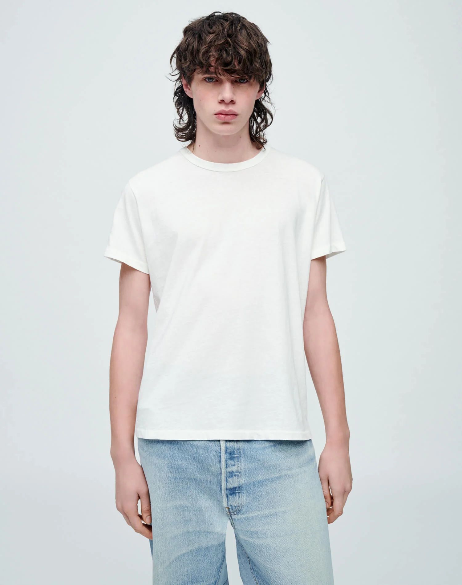 RE/DONE | Men's Classic Tee in Old White | RE/DONE