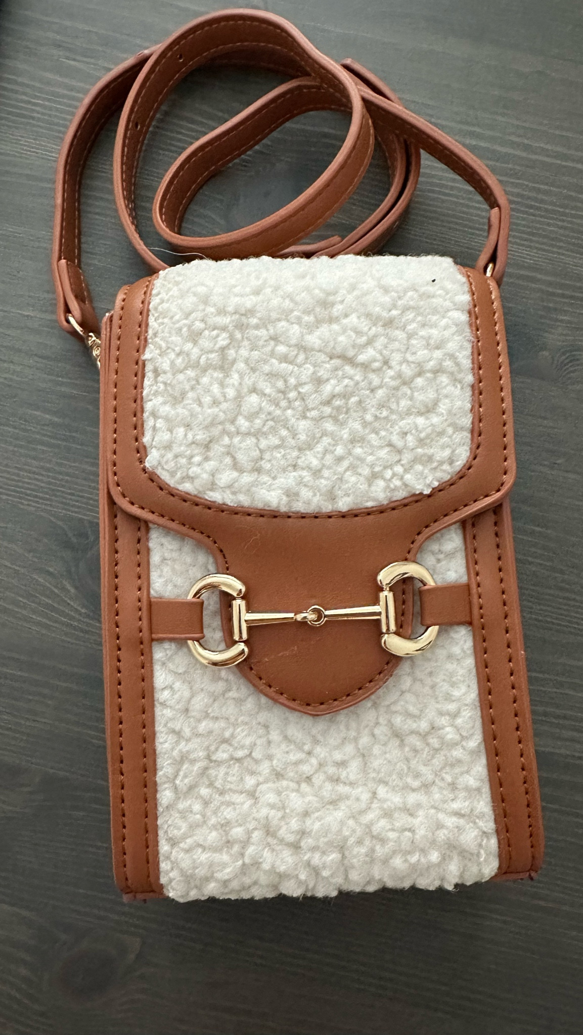 The cutest Sherpa bit purse 

#LTKitbag #LTKGiftGuide #LTKfindsunder50
