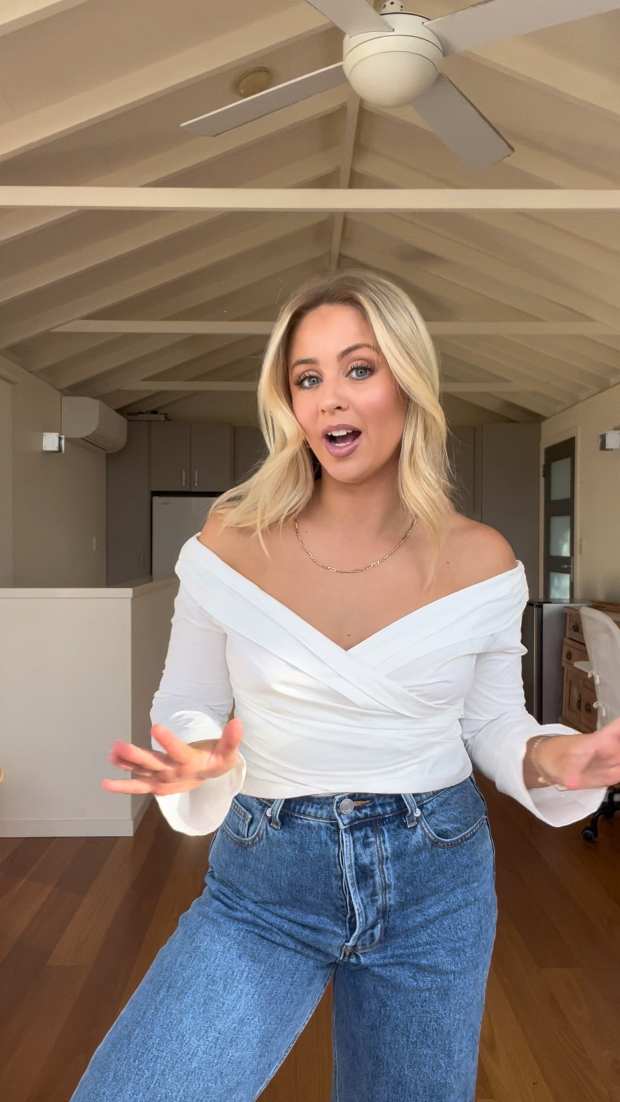 The cutest little going out top for winter 🫶🏻 I’m wearing a size 8 in this one 

#LTKworkwear #LTKwinter #LTKaustralia