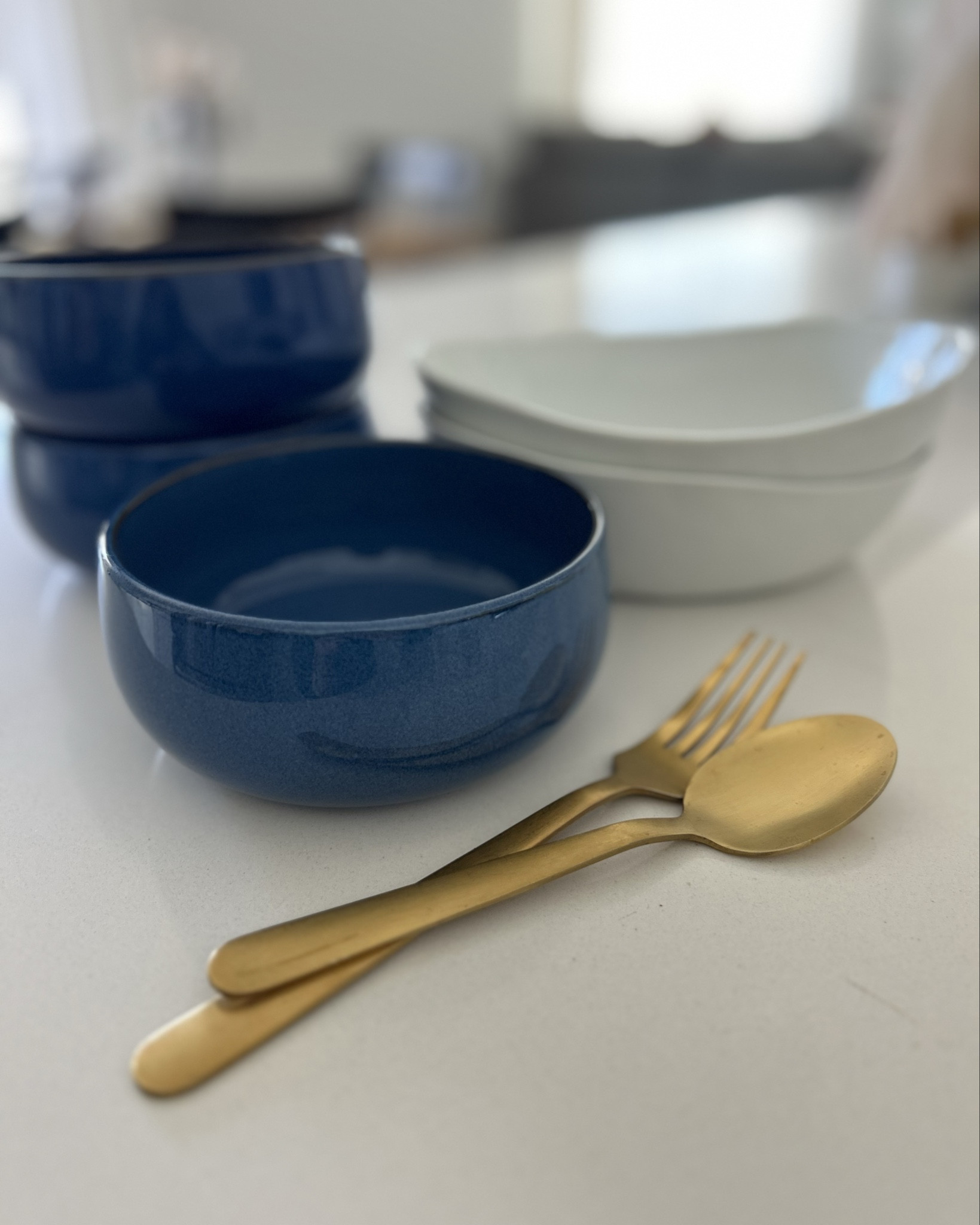 Tried and true, gold flatware and stoneware bowls elevating my dinner parties, don’t forget the glassware too 😘