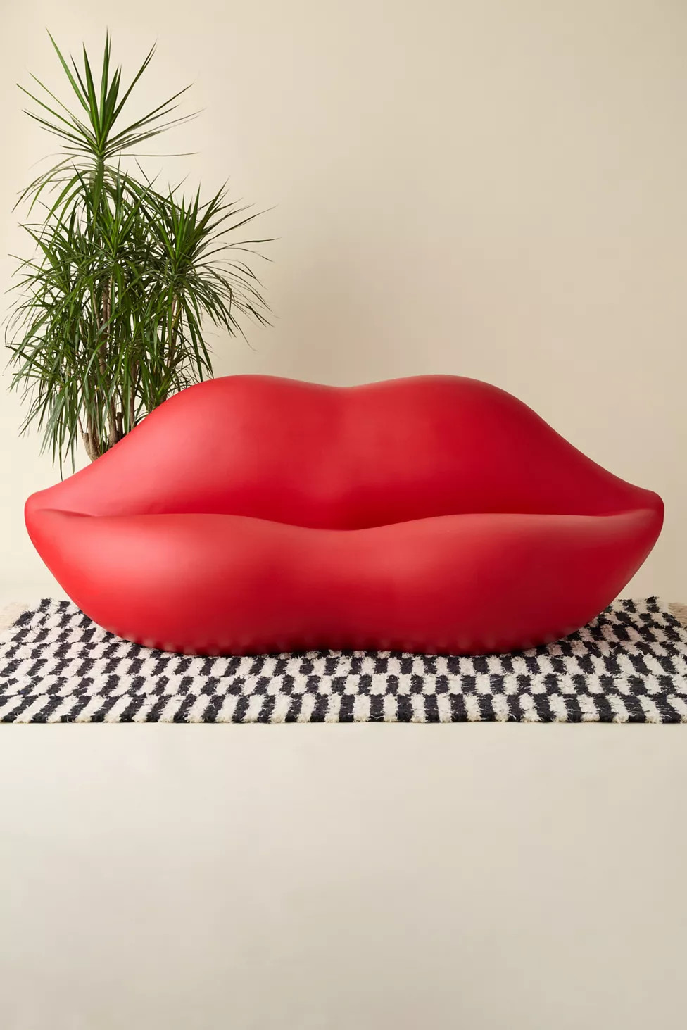 Heller Furniture Bocca Lips Indoor/Outdoor Sofa | Urban Outfitters (US and RoW)