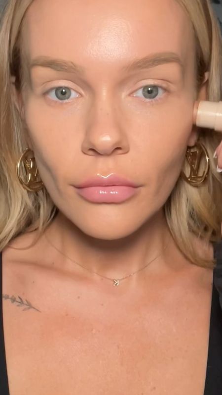 Face of the Day: Transitional Summer to Fall makeup without foundation! Dibs code HK15. Using shade 2

#LTKbeauty #LTKSeasonal #LTKBacktoSchool