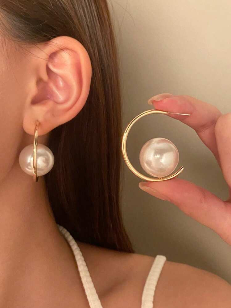 1pair Fashionable Exaggerated Faux Pearl C-Shaped Hoop Earrings For Women Daily Wear | SHEIN