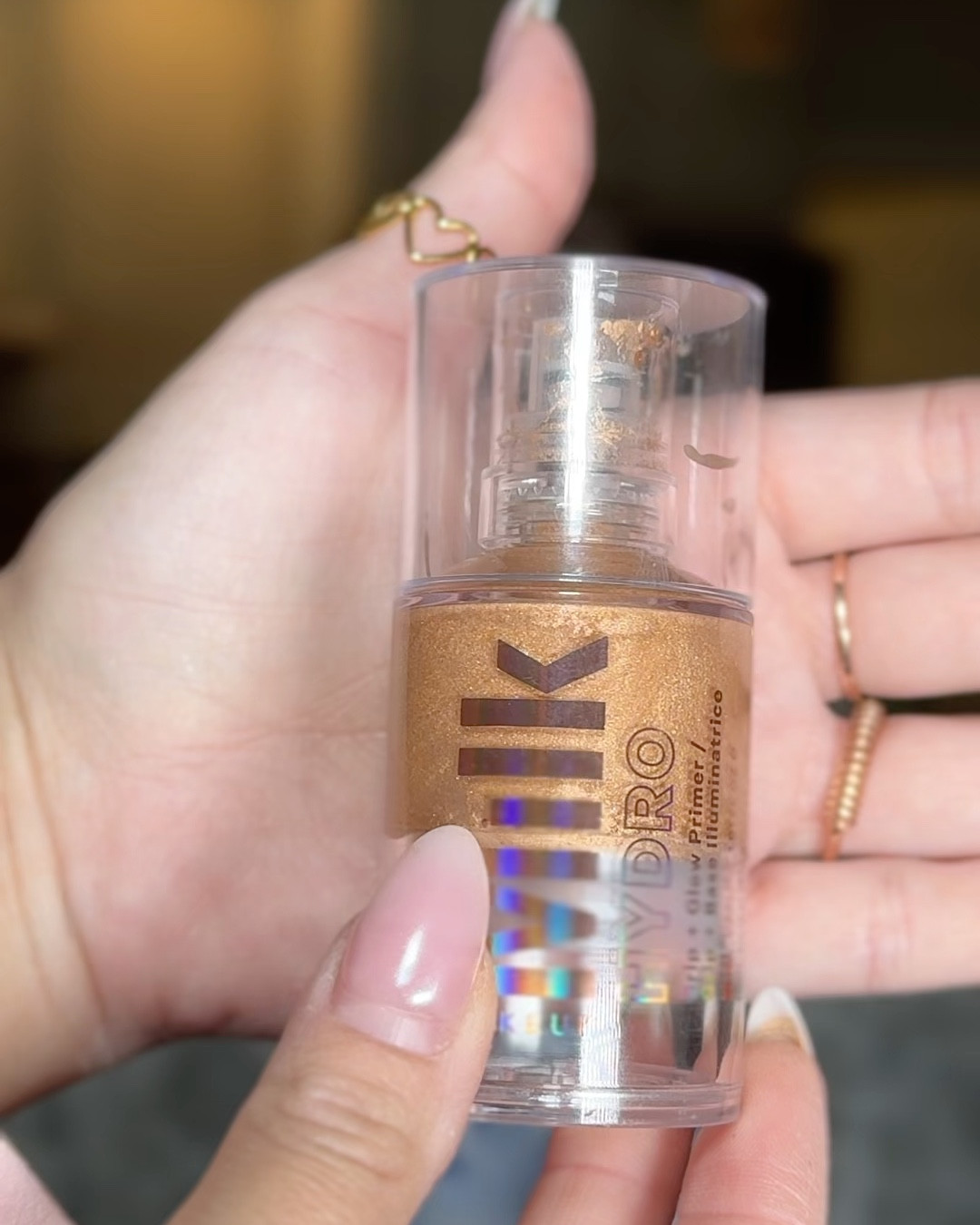NEW FAVE PRIMER ✨ for that glowing skin & makeup that lasts all day = 
𝓹𝓮𝓻𝓯𝓮𝓬𝓽 𝓼𝓸𝓯𝓽 𝓰𝓵𝓪𝓶 !! 
GET READY FOR THAT SEPHORA SALE!! 

MILK MAKEUP  HYDRO GRIP + ILLUMINATING PRIMER 🤌🏼🪄
Giving us that no filter effect 😍
also a mini brown wing liner 🤎




#LTKSaleAlert #LTKWedding #LTKBeauty