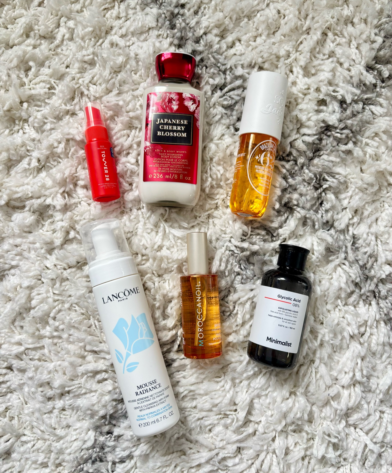 Winter skin essentials 🧖‍♀️

Japanese Cherry Blossom body lotion not tagged - Bath and Body Works Canada 

Minimalist Glycolic Acid not tagged - Amazon Canada #LTKwinter 

#LTKcanada #LTKbeauty