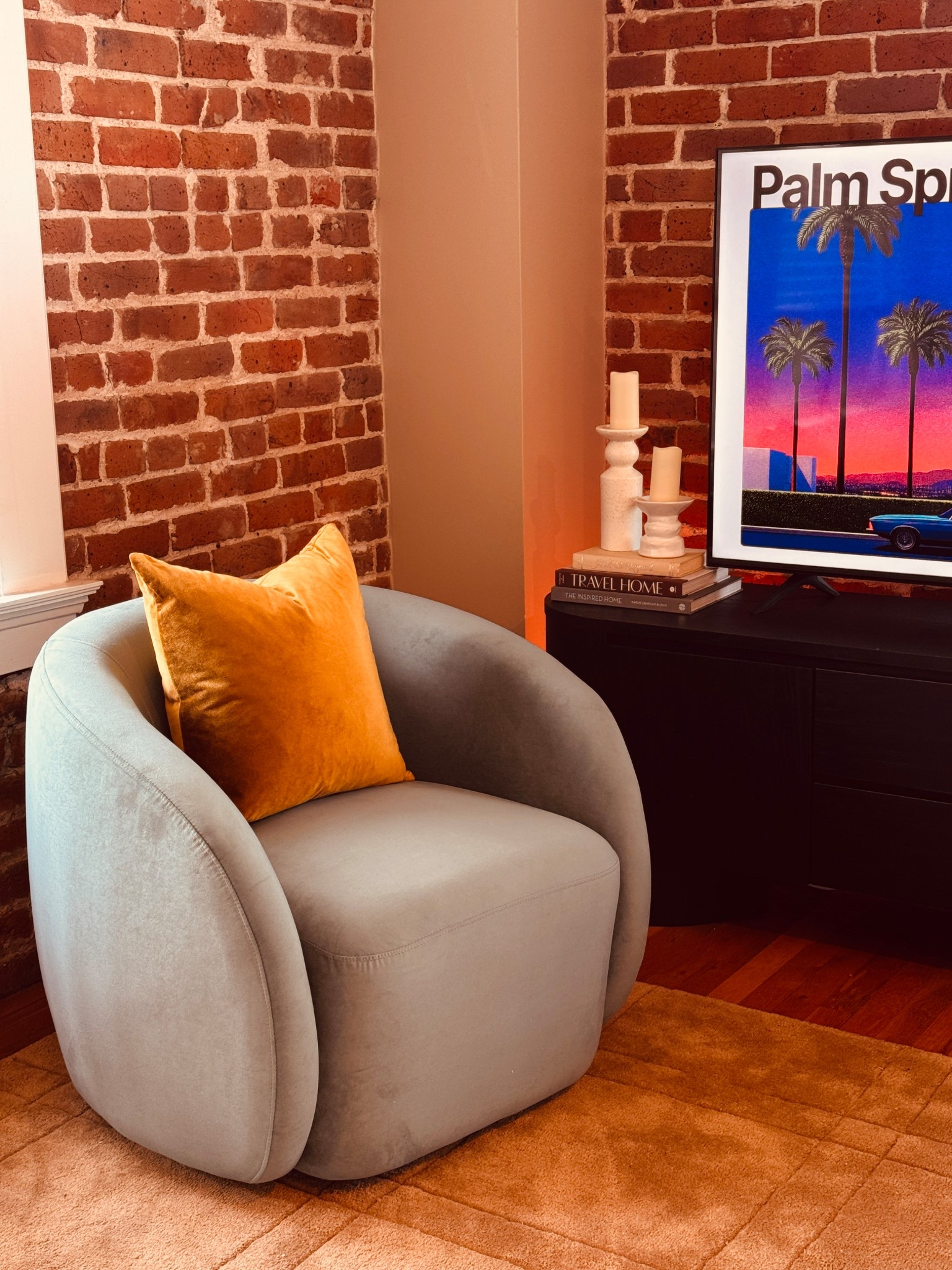 These velvet swivel chairs are the perfect addition to my living room 😍 

#LTKSaleAlert #LTKSpringSale #LTKHome