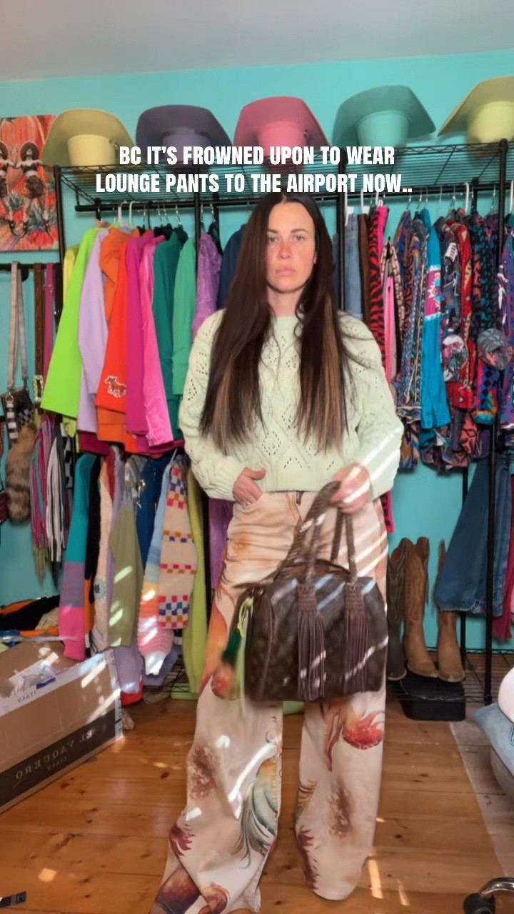 A casual airport outfit 

The purse is Vintage boho bags. You can use NEONWRANGLER for a discount  

#LTKSaleAlert #LTKdayinmylife #LTKgrwm