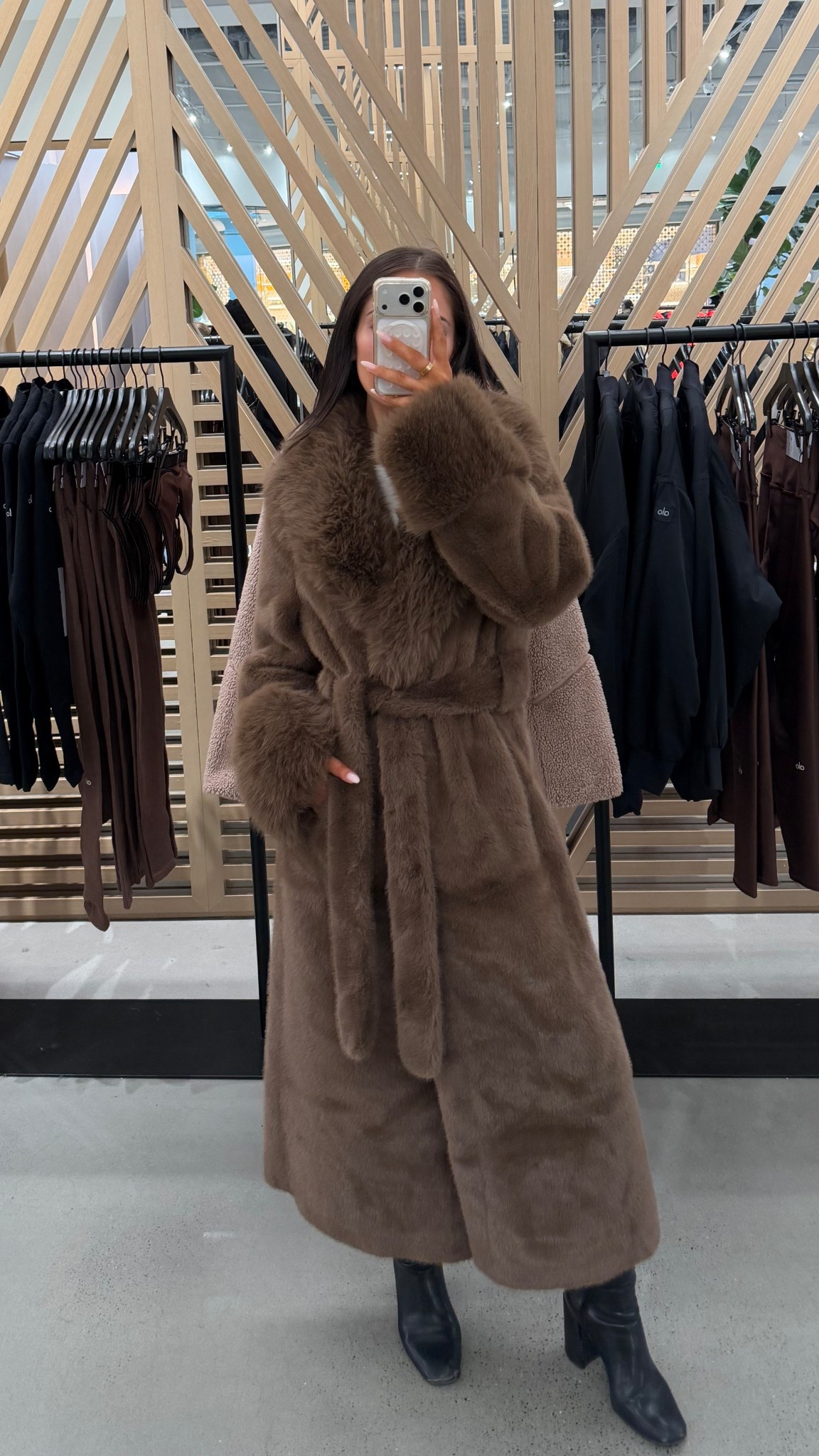 Love a cozy brown coat🧸 