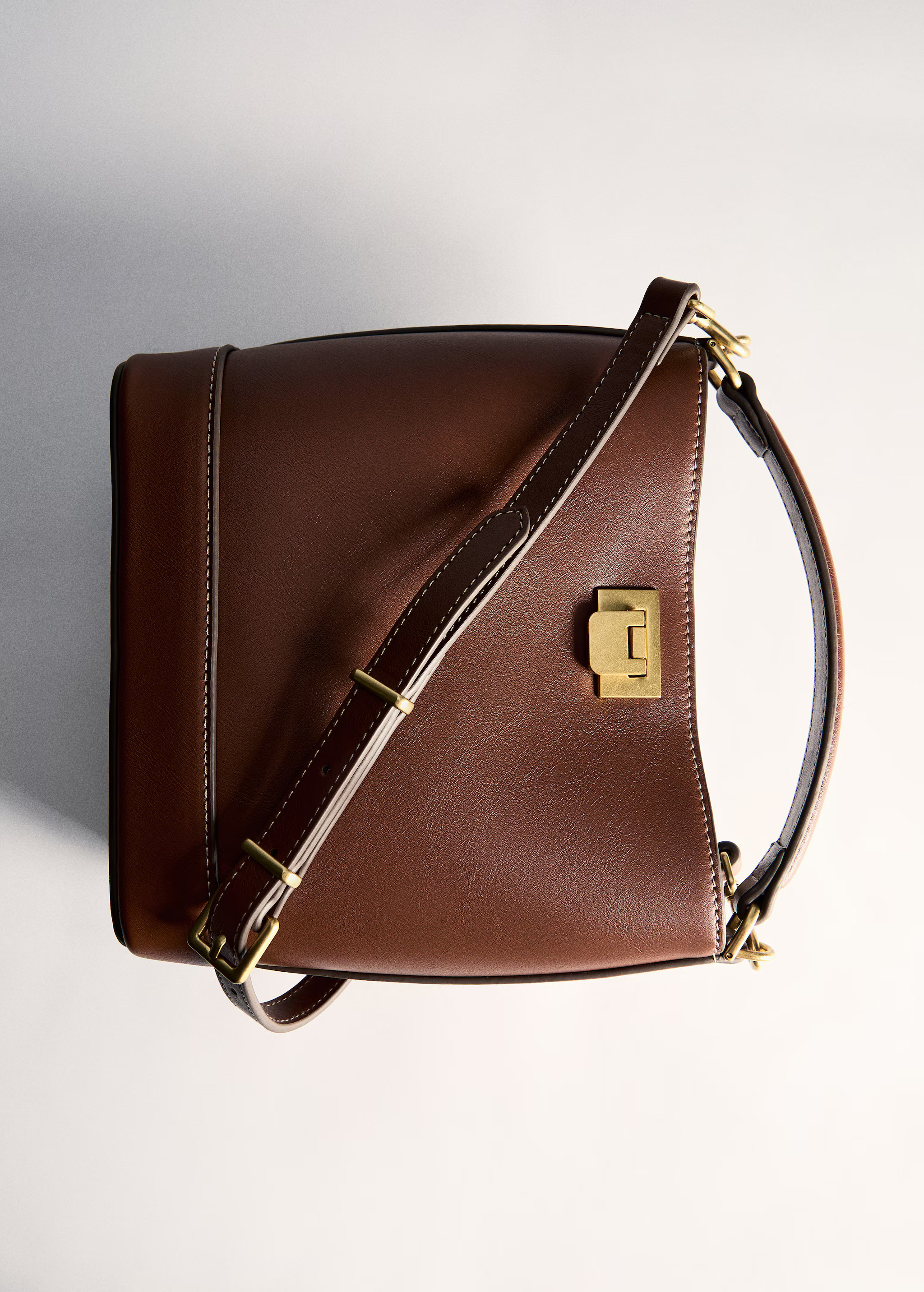 Mini-shopper with rear padlock - Woman | MANGO USA | MANGO (US)