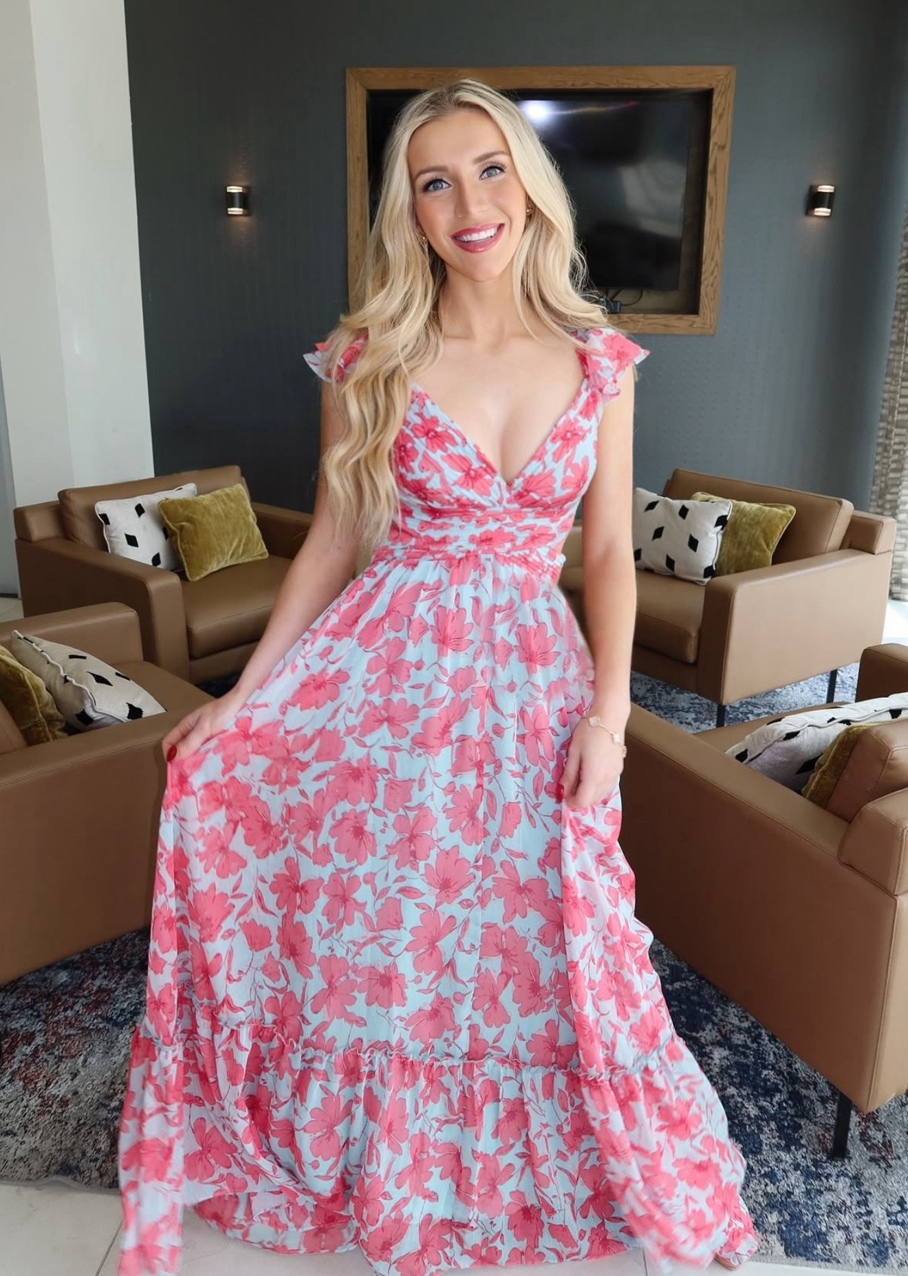 Heading to Hawaii for a winter getaway and this is the perfect dress for dinner overlooking the beach! Size XS

#LTKPetite #LTKHoliday #LTKTravel