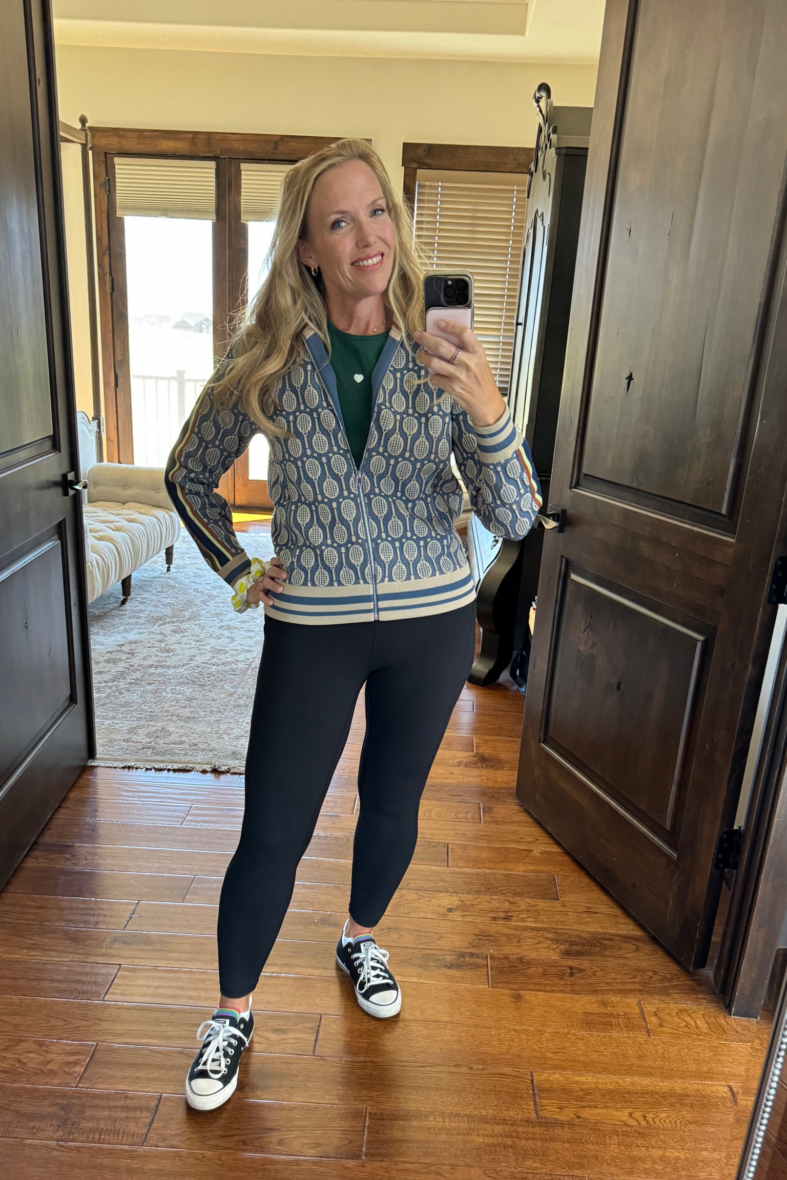 Enjoying a beautiful autumn day! Court adjacent style 😂


#LTKOver40 #LTKActive #LTKMidsize