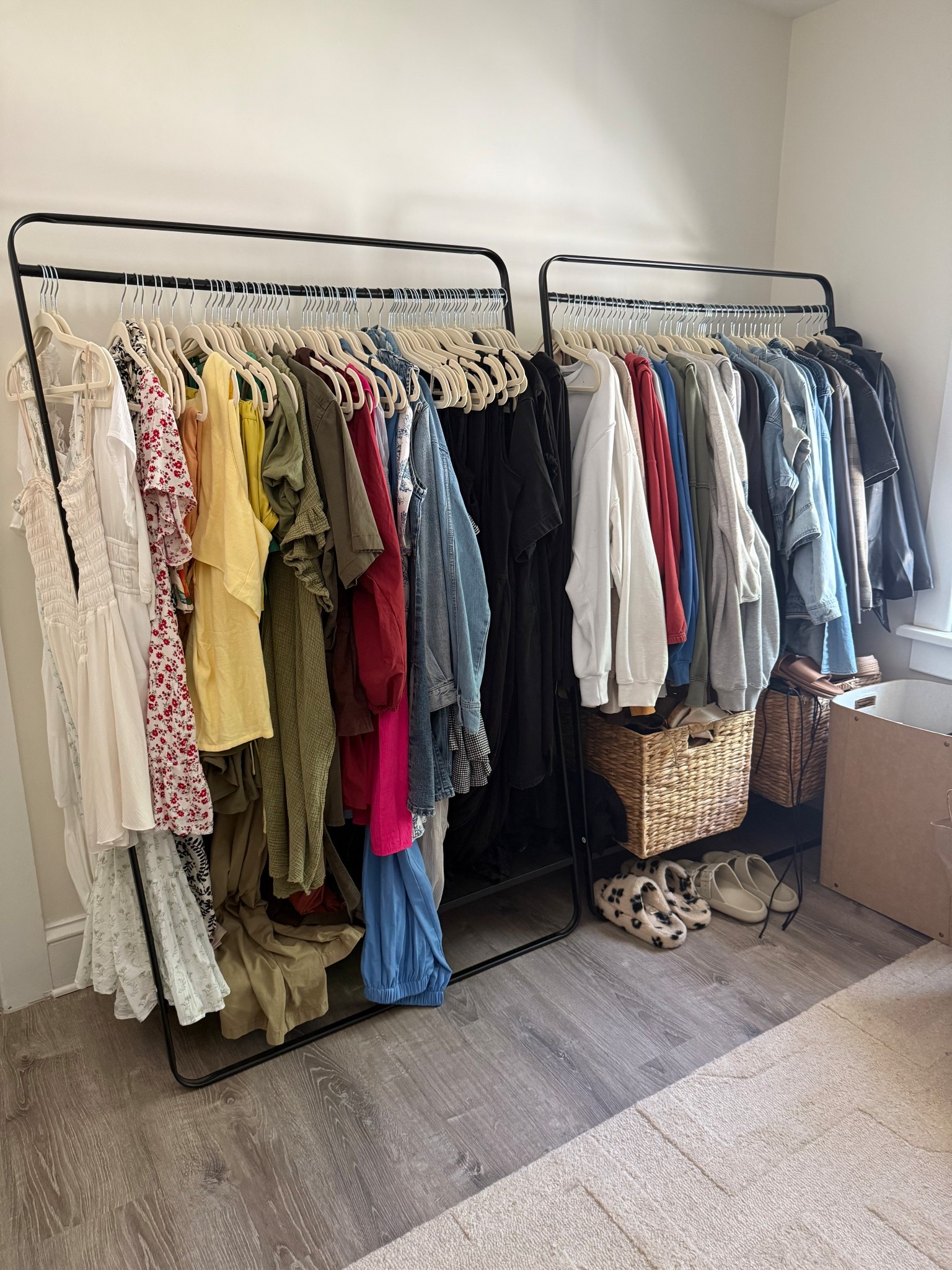 Closet Organization 

Dresses & Sweatshirt/jacket storage!

Closet organizer, clothes storage, dresses, sweatshirts, jackets, midsize, plus-size, target, Amazon, velvet hangers, home decor, home styling, closet styling.

#LTKHome #LTKFindsUnder100 #LTKMidsize