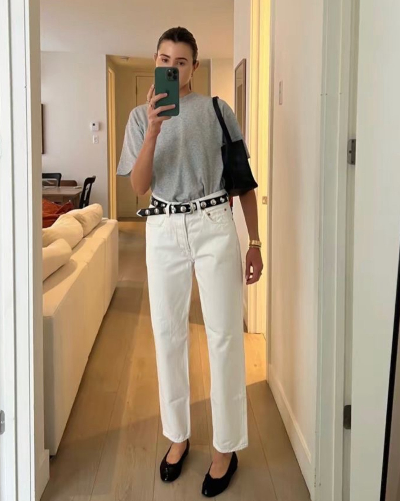 SWIPE LEFT & RECREATE THIS LOOK !!🤍 

Image source: Anna.Porte via Instagram 
Love her style!

#LTKWorkwear #LTKFindsUnder100 #LTKFindsUnder50