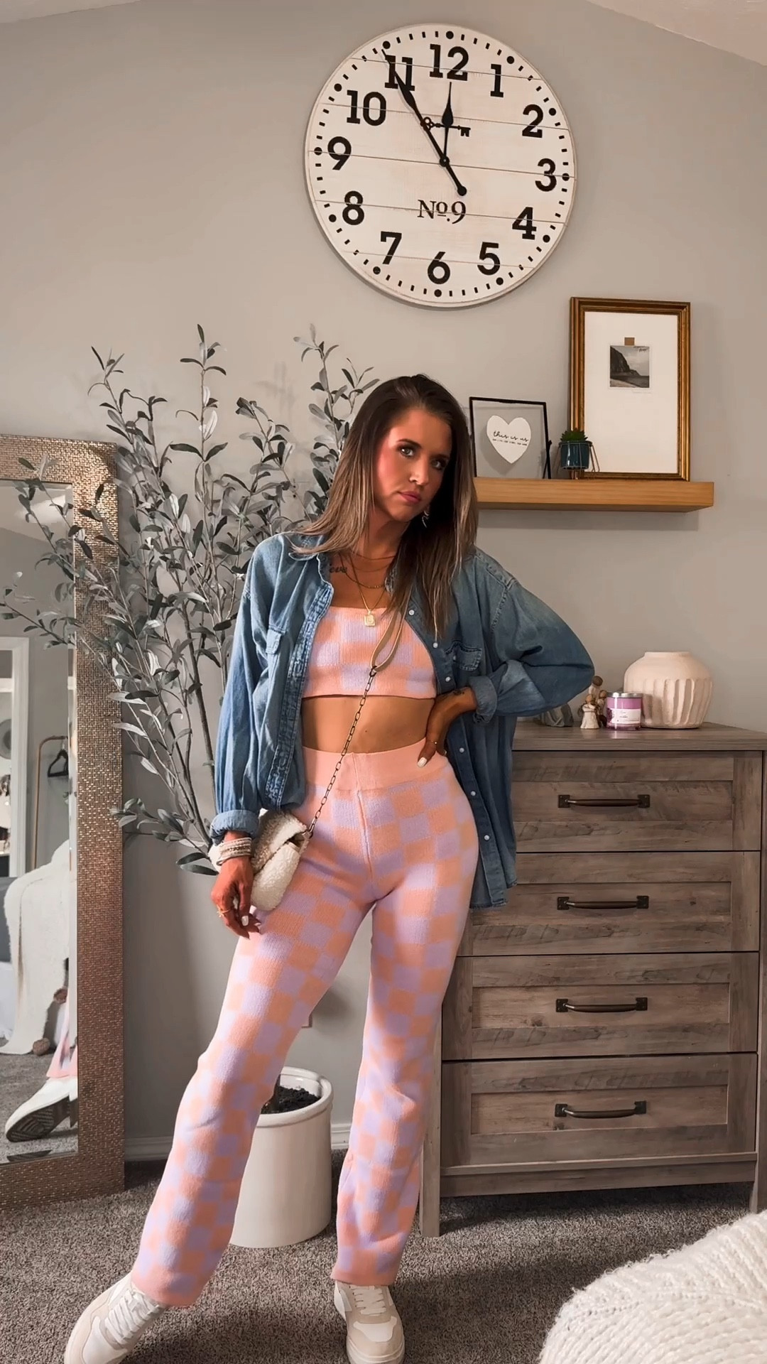 Today’s little retro vibe. Sometimes I just be throwing ish to together and hoping for the best. This was one of those times 🫠🤌🏼💜 

#retrolook #springstyle #girlygirls #outfitinspo 

#LTKsalealert #LTKfindsunder50 #LTKstyletip