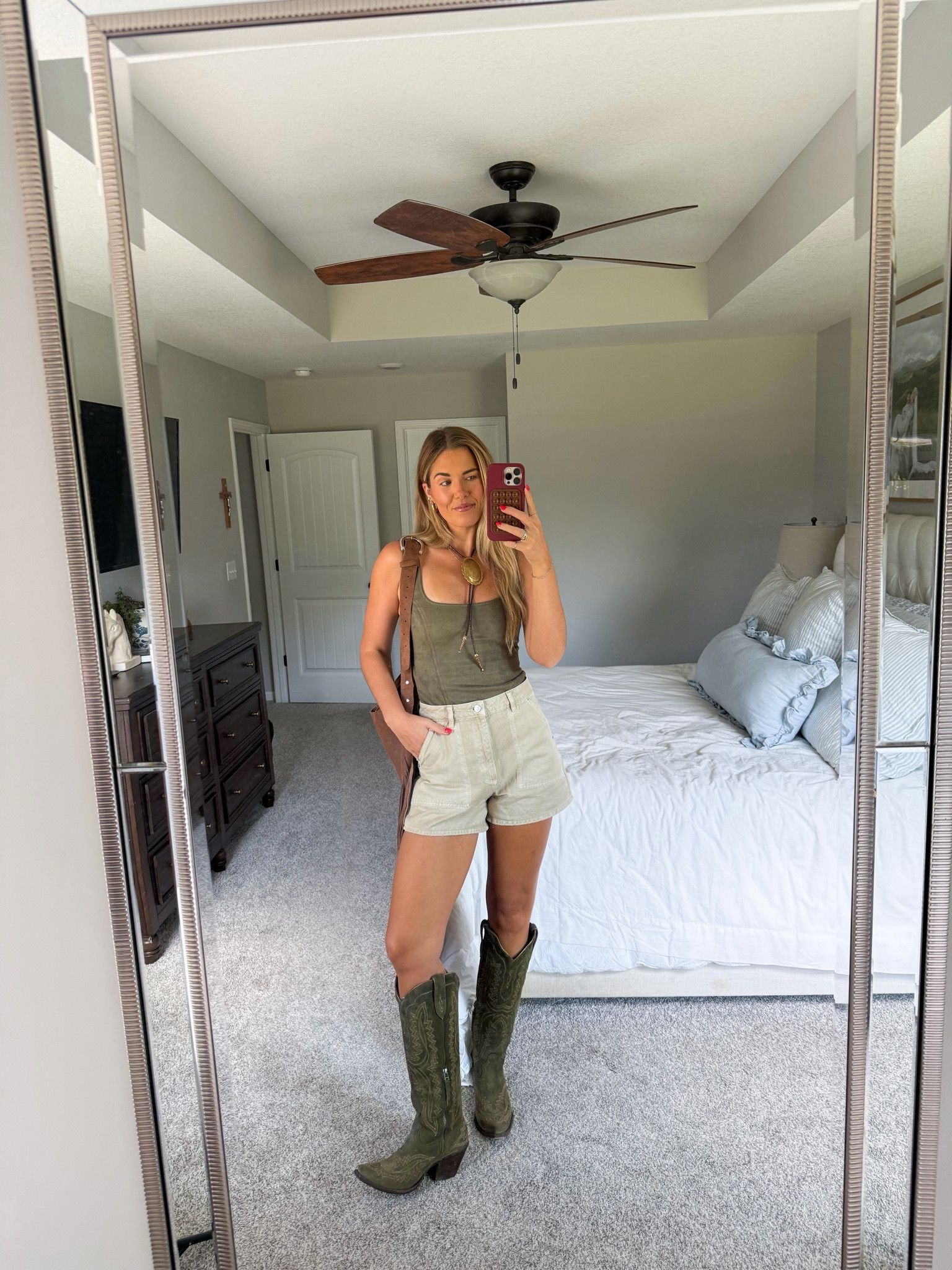 size XS in top, tts in boots, 26 in shorts

country concert outfit, rodeo outfit

#LTKgrwm #LTKootd #LTKSeasonal
