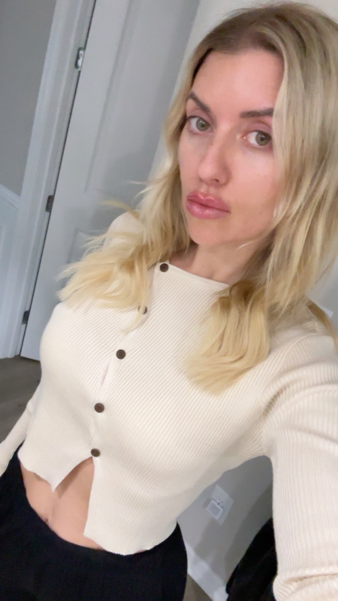 Cutest top 

#LTKFindsUnder50 #LTKFindsUnder100 #LTKSaleAlert