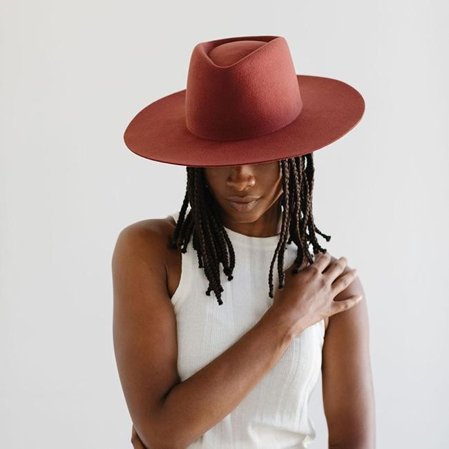 Dakota Triangle Crown - Rusty Red | Gigi Pip