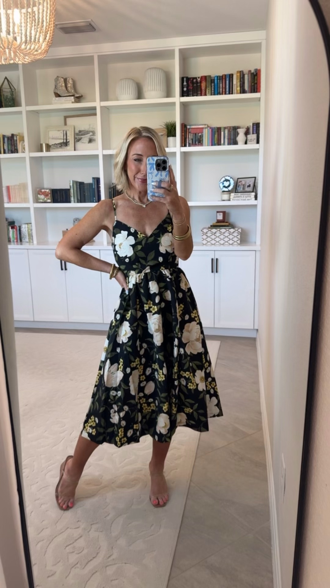 Spring Haul - not so rapid unboxing… part 2 (And most of it is on sale!!) Fit & Flare Sleeveless Taffeta Midi Dress - size XS, petite. 2 colors. Was $54.99, now $27.49. 

 

#LTKOver40 #LTKSeasonal #LTKSaleAlert