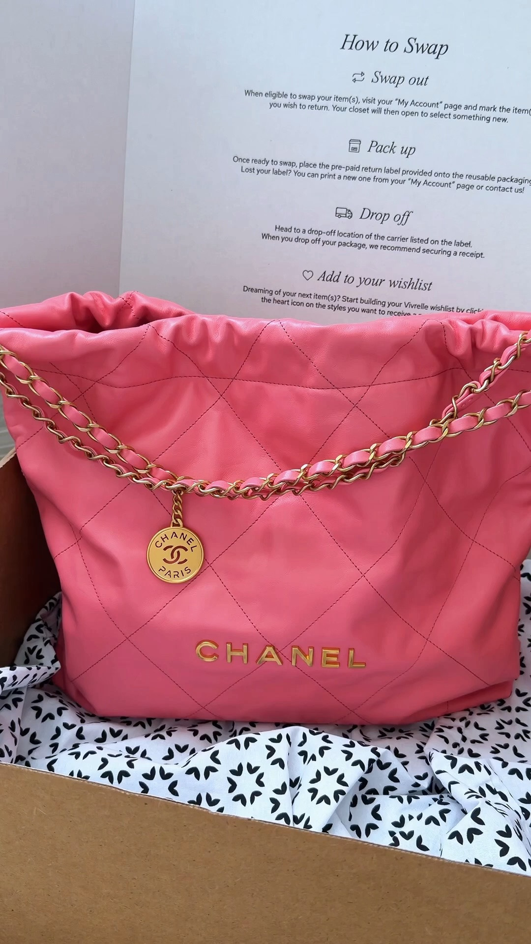 Sometimes the right bag doesn’t just complete the outfit… it changes how you feel.

I’ve been loving rotating pieces through @Vivrelle, and this pink @Chanel is one I’ll be thinking about for a while. 💗

If you could add one designer bag to your closet for a month, what would it be?

Use my code ELSIE for a free month on me when you’re ready to try Vivrelle. ✨