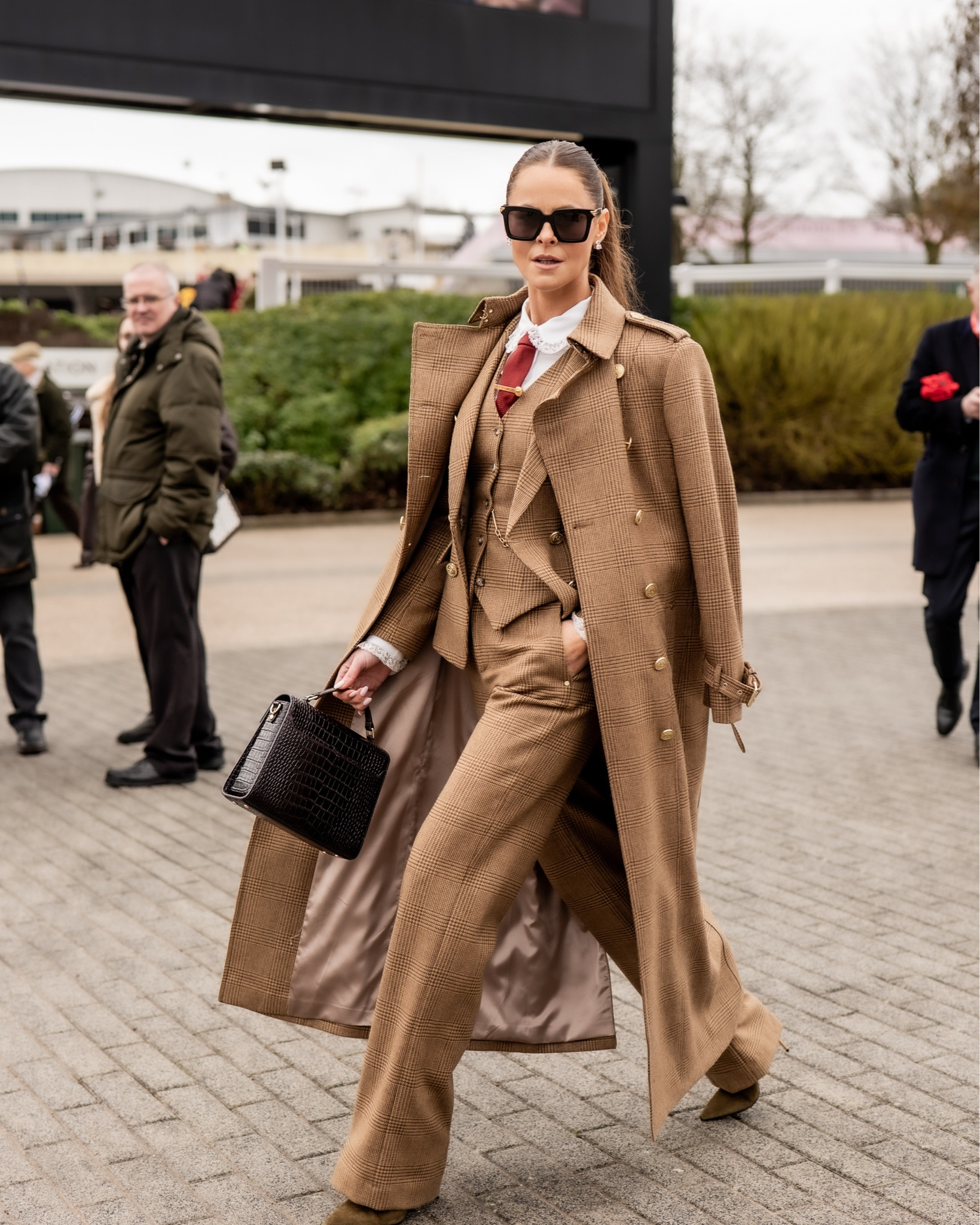 A classic British heritage look for a day at the races x 

#LTKdayinmylife #LTKSpringSale #LTKgrwm