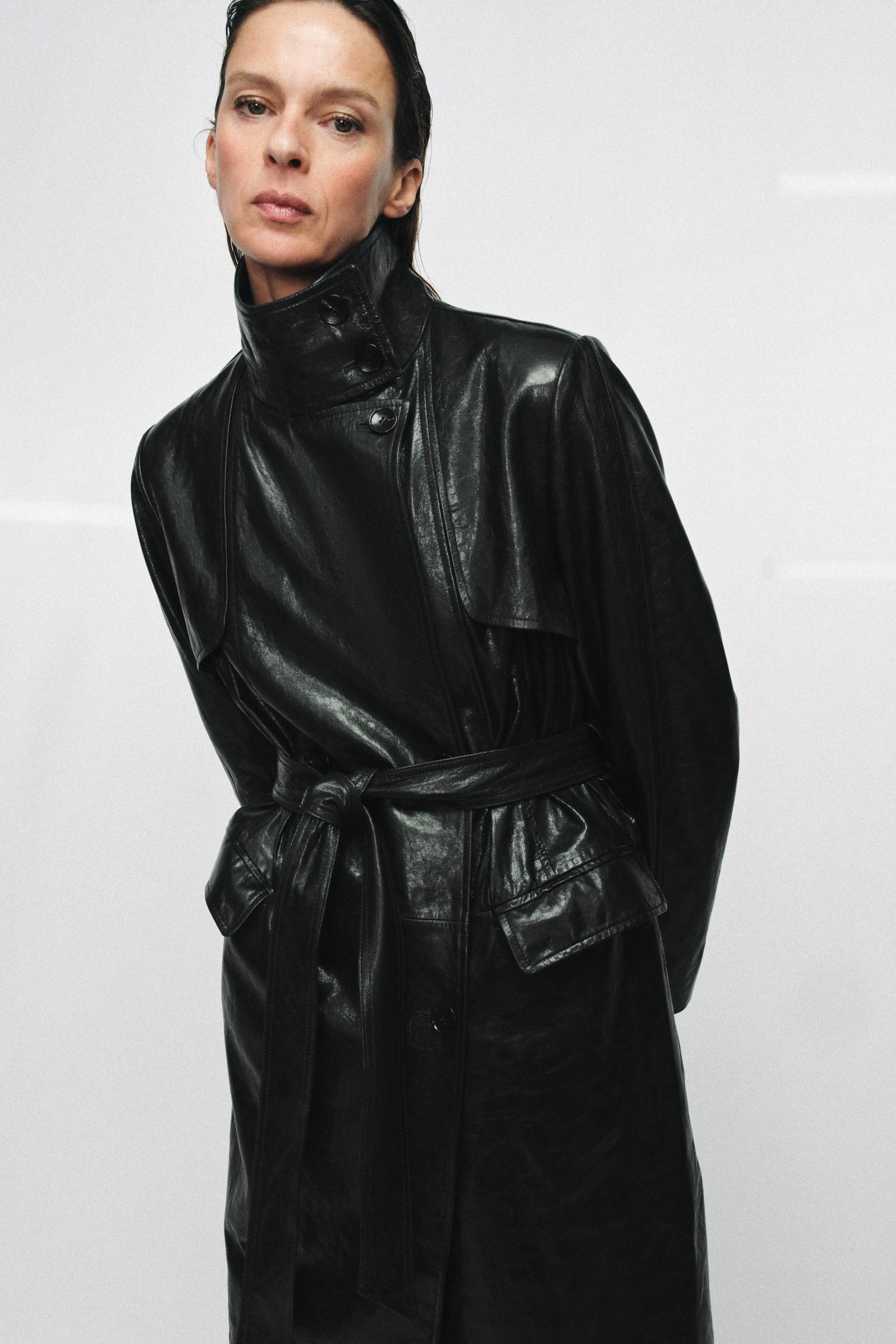 100% LEATHER SHOULDER PAD TRENCH COAT ZW COLLECTION LIMITED EDITION | Zara US