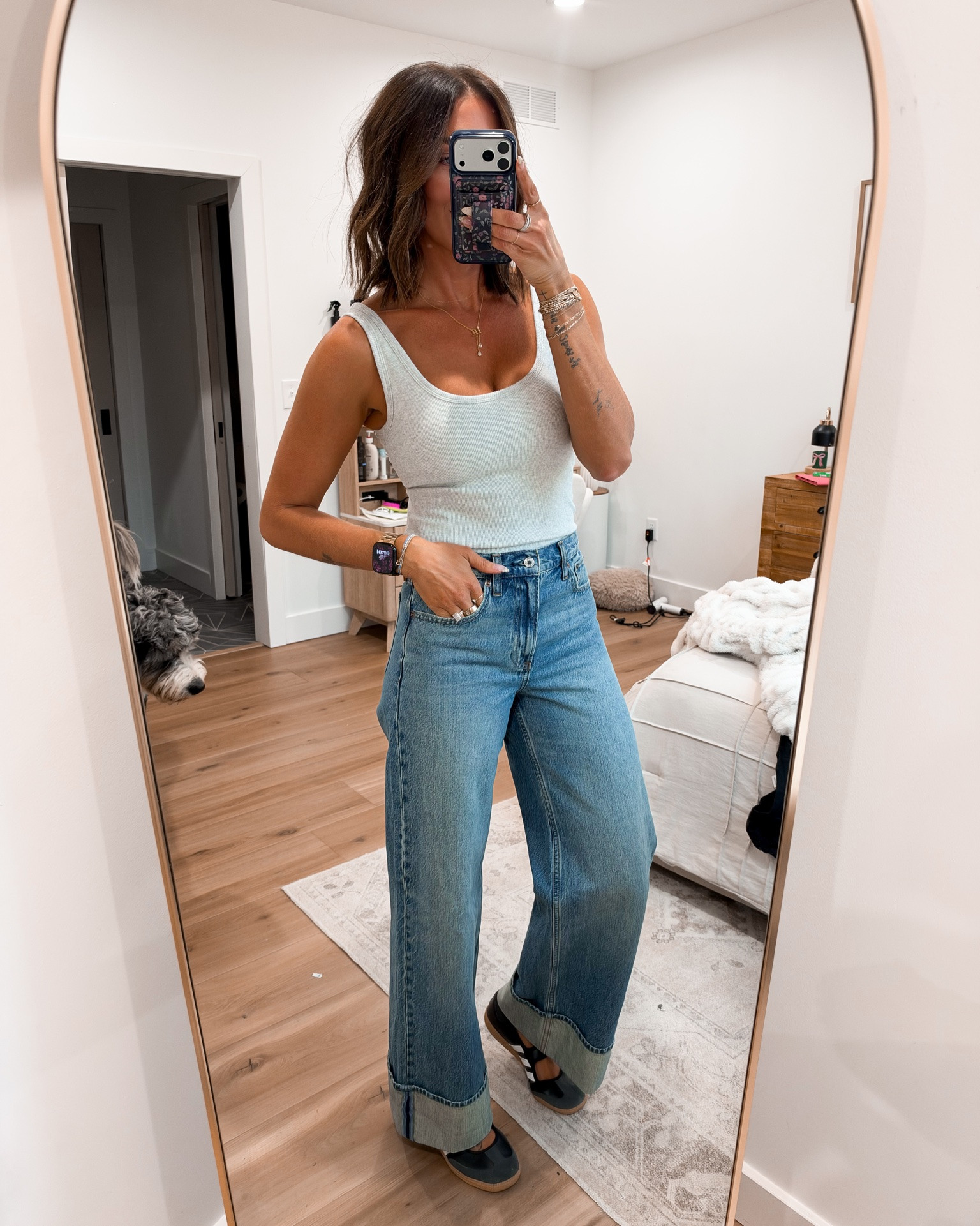 Tank-small
Jeans-26L
Sneakers-size down 1/2
Necklace- code JESSA20