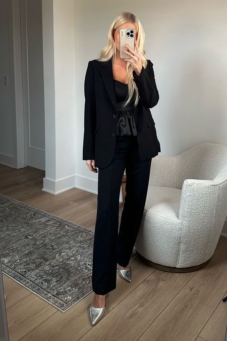 Holiday Looks from Dynamite. ✨

I’m wearing a small in my blazer and top and size 2 in pants. Shoes are true to size.

#kathleenpost #dynamite #holidayoutfit @dynamiteclothing #dynamitestyle #ad

#LTKHoliday #LTKparties #LTKCyberWeek
