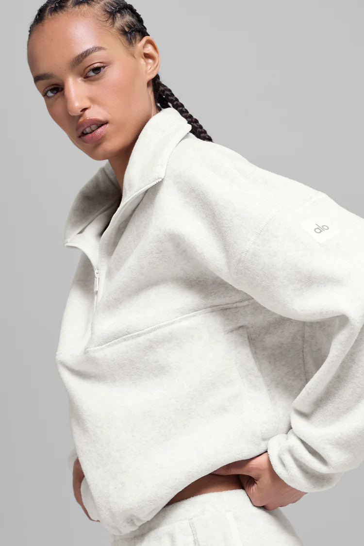 Polar Fleece Retreat Cover Up | Alo Yoga (US)