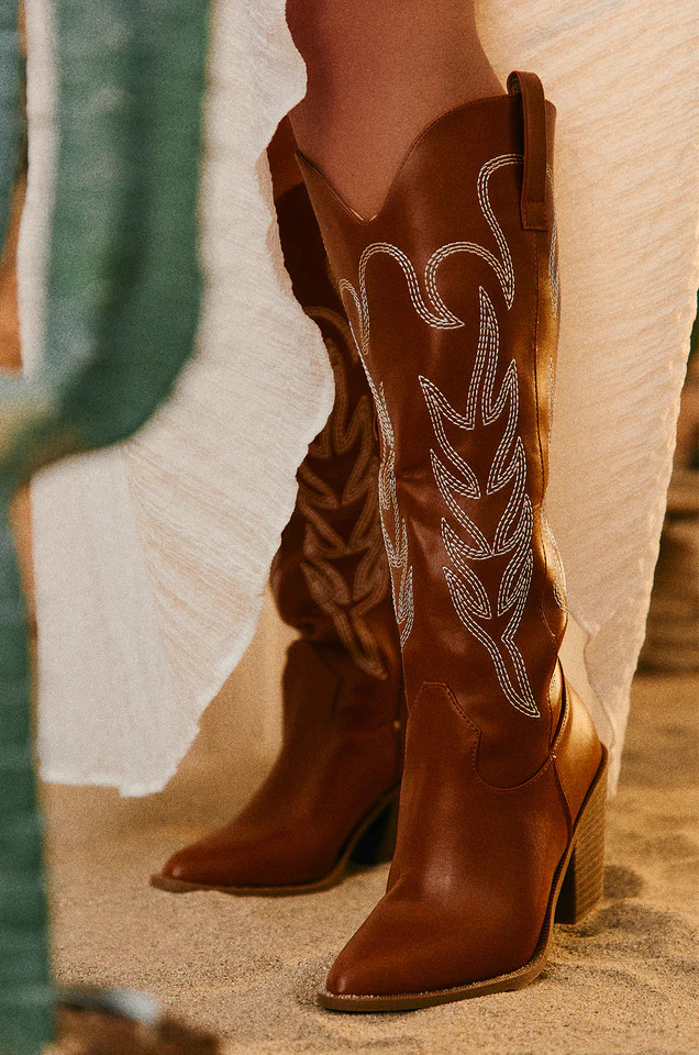 Miss Lola | Exclusive Performance Cowgirl Boots Tan | MISS LOLA