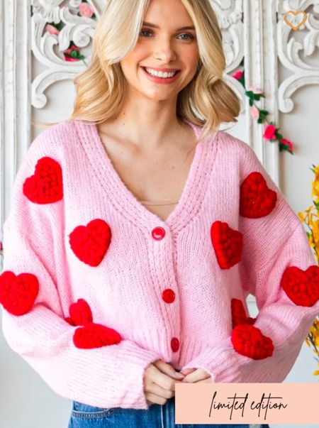 I’m obsessed with this Valentine’s Day sweater!! 

#LTKSeasonal #LTKU #LTKworkwear