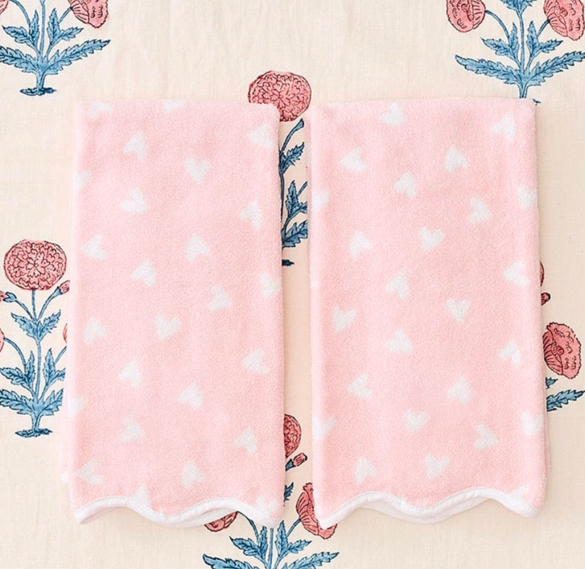 Just in time for Valentine’s Day! Scallop towels with a heart print!
Just went live on Weezie— scoop them up!

#LTKGiftGuide #LTKSeasonal #LTKHome