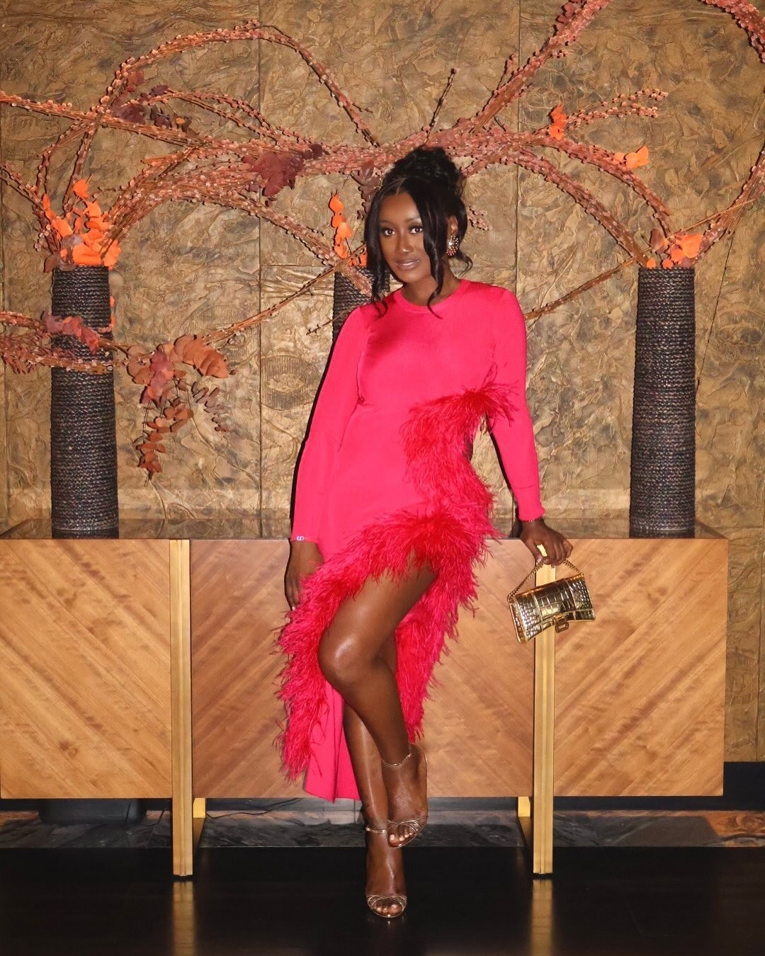 Girl, you’re one of a kind. They don’t make ‘em like you anymore. #DubaiNights

Dress from LaPointe 


#LTKStyleTip #LTKSaleAlert #LTKTravel
